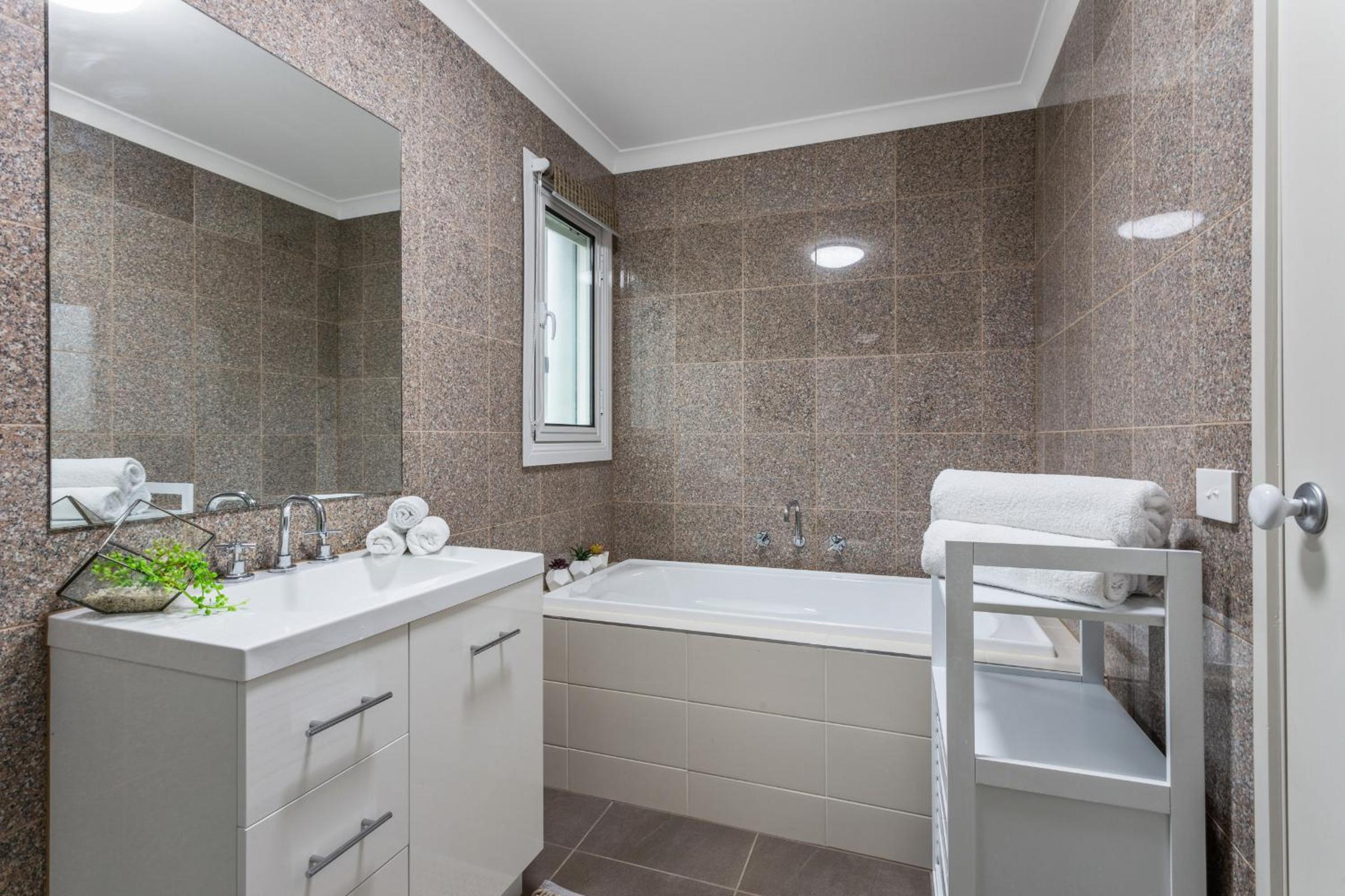 Bulla Villas - More Space for your Stay, Sleep 12