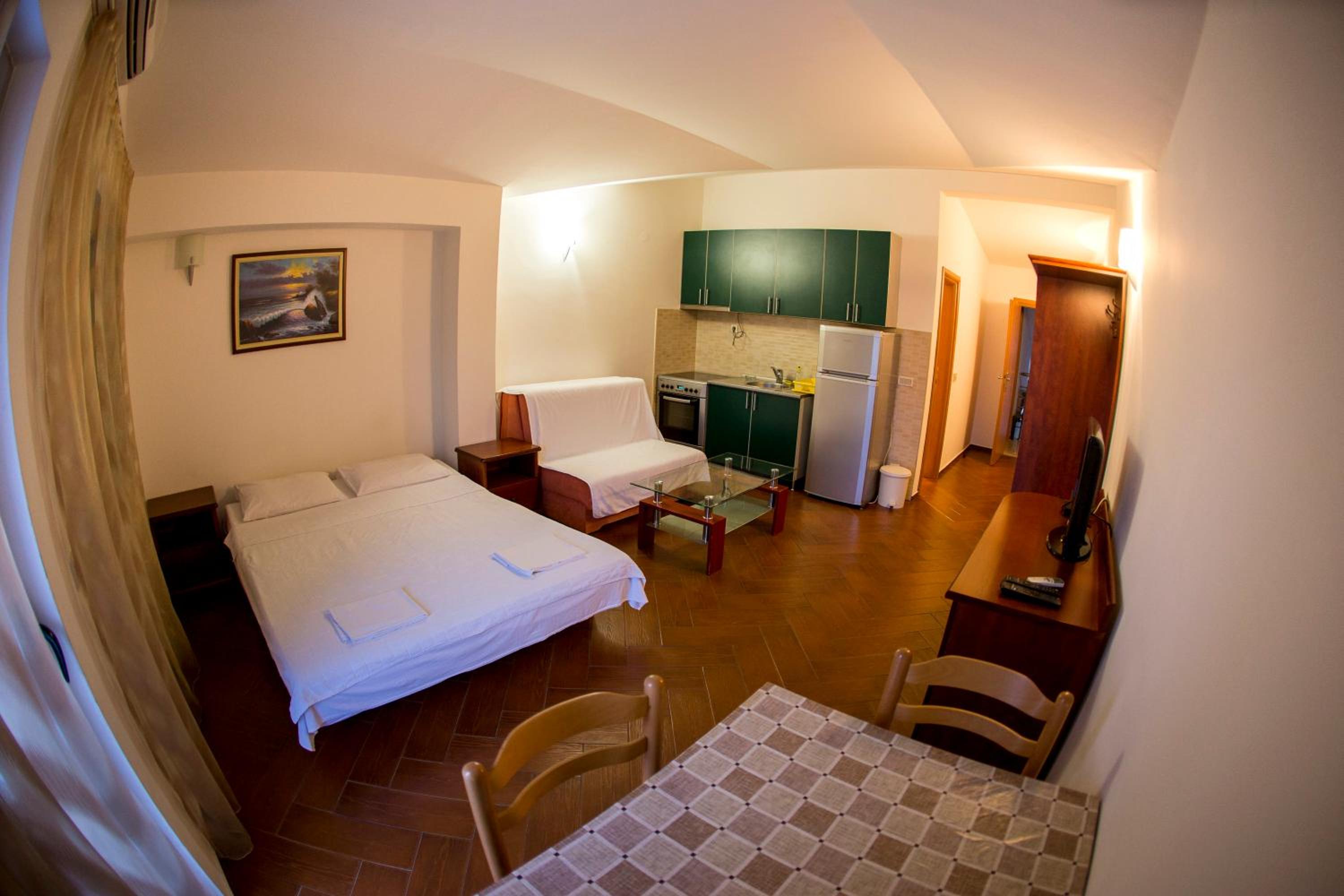 SMS Apartments