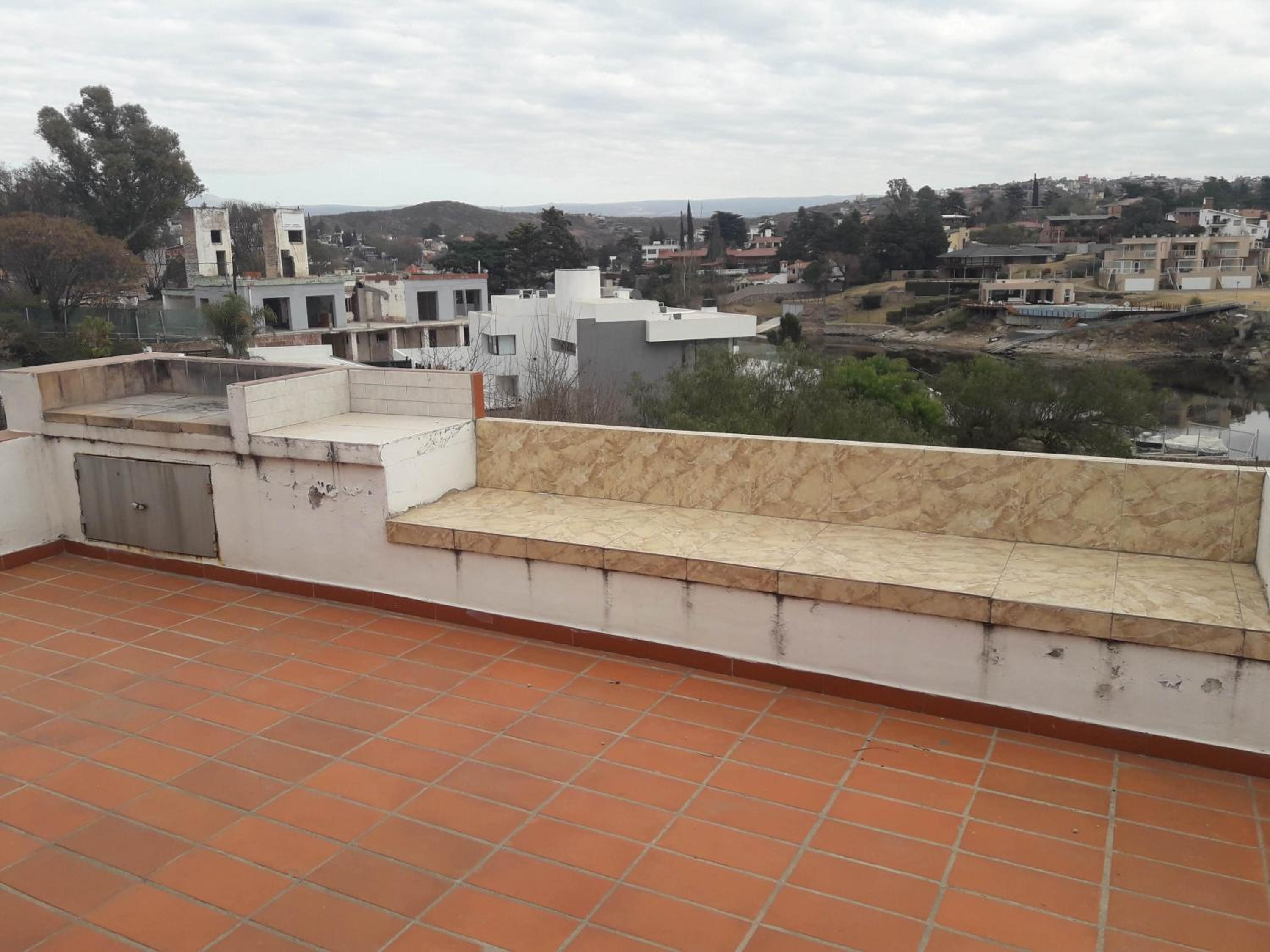 Departamentos Carlos Paz bajada al lago