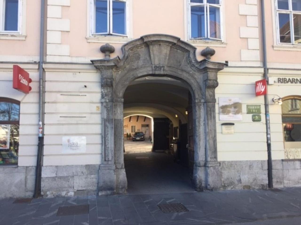 Harmony Gallery