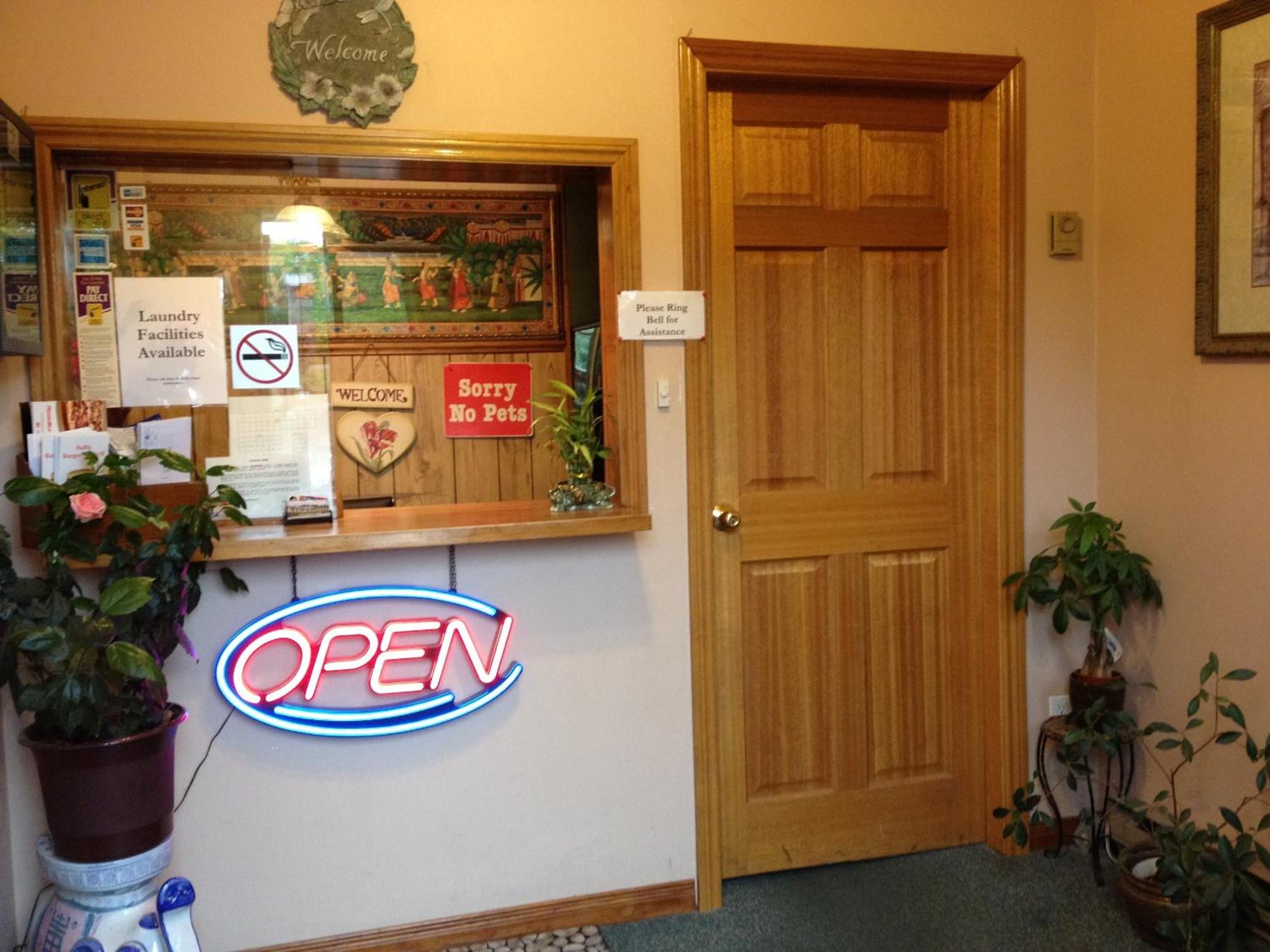 Cedar Springs Motel