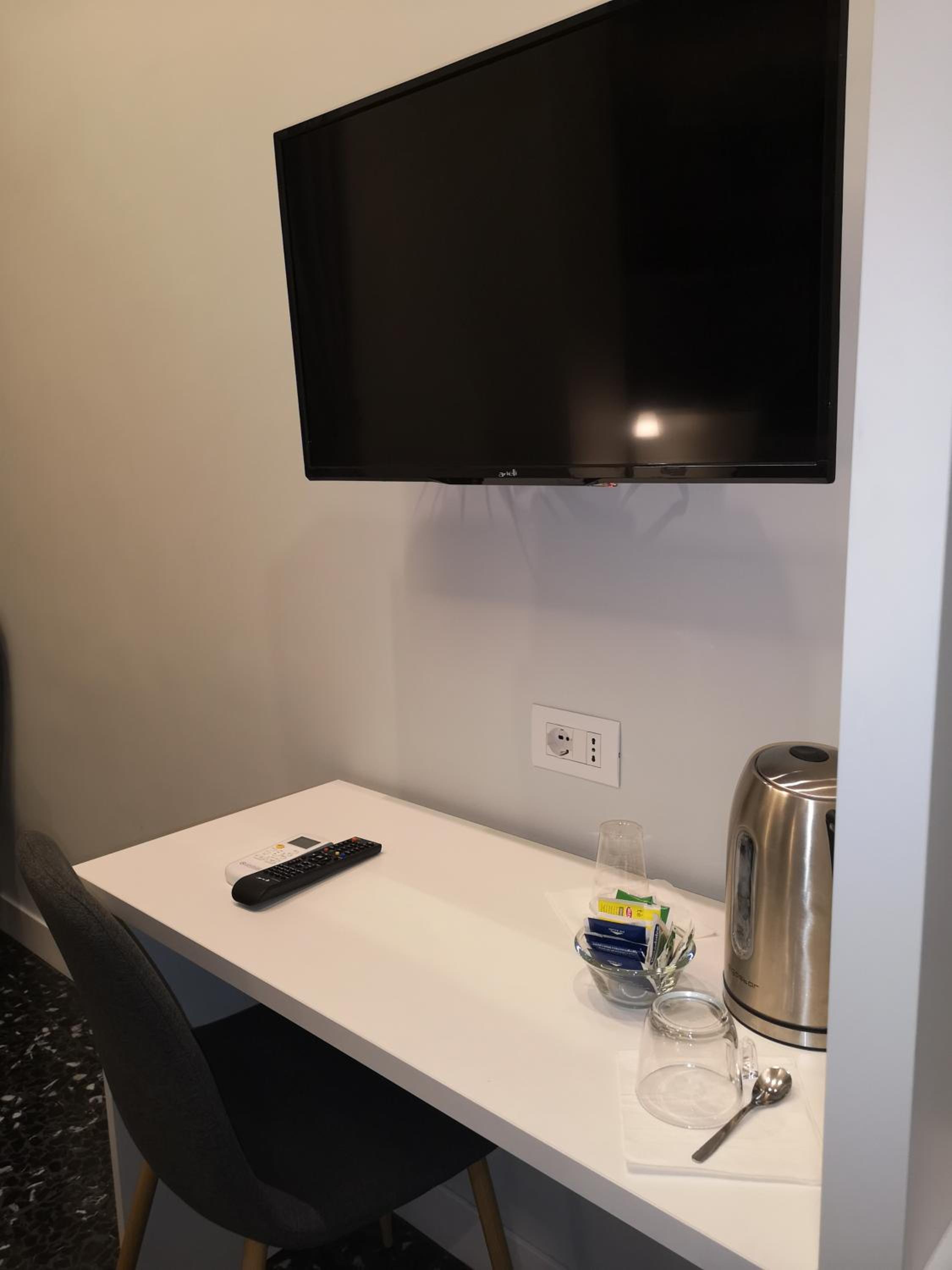 Beverello Rooms