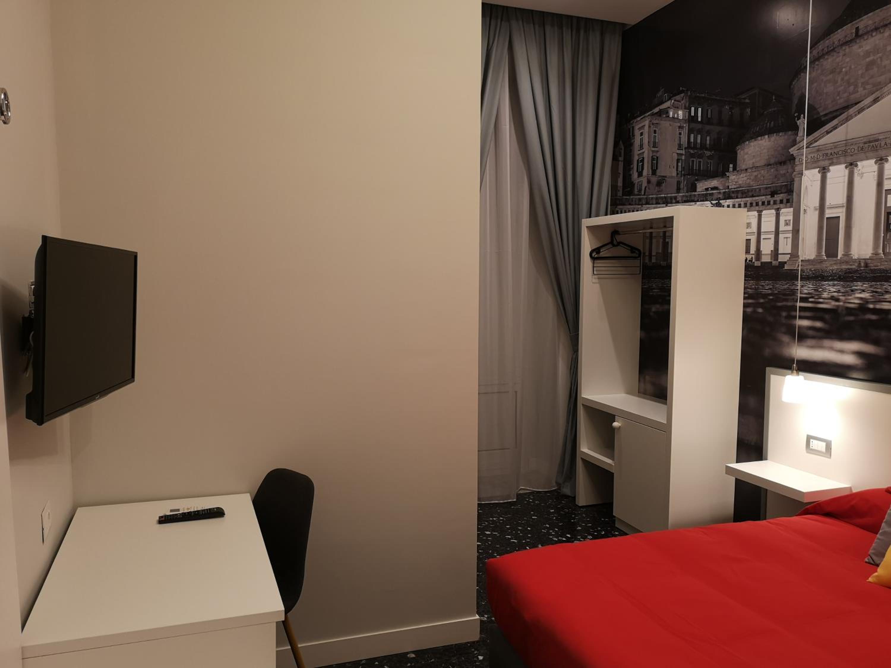 Beverello Rooms - Image 3