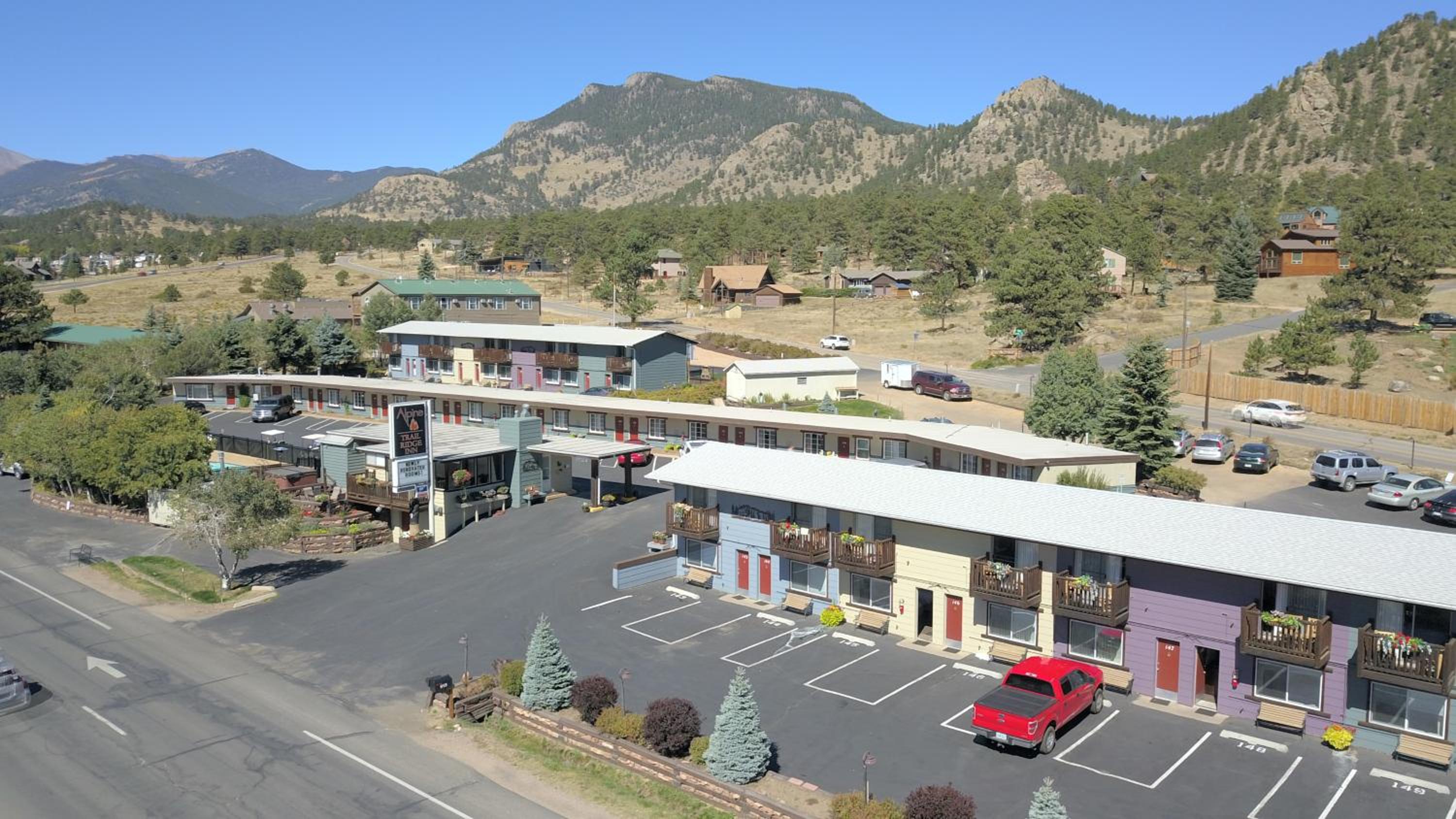 Alpine Trail Ridge Inn - Property Image 75