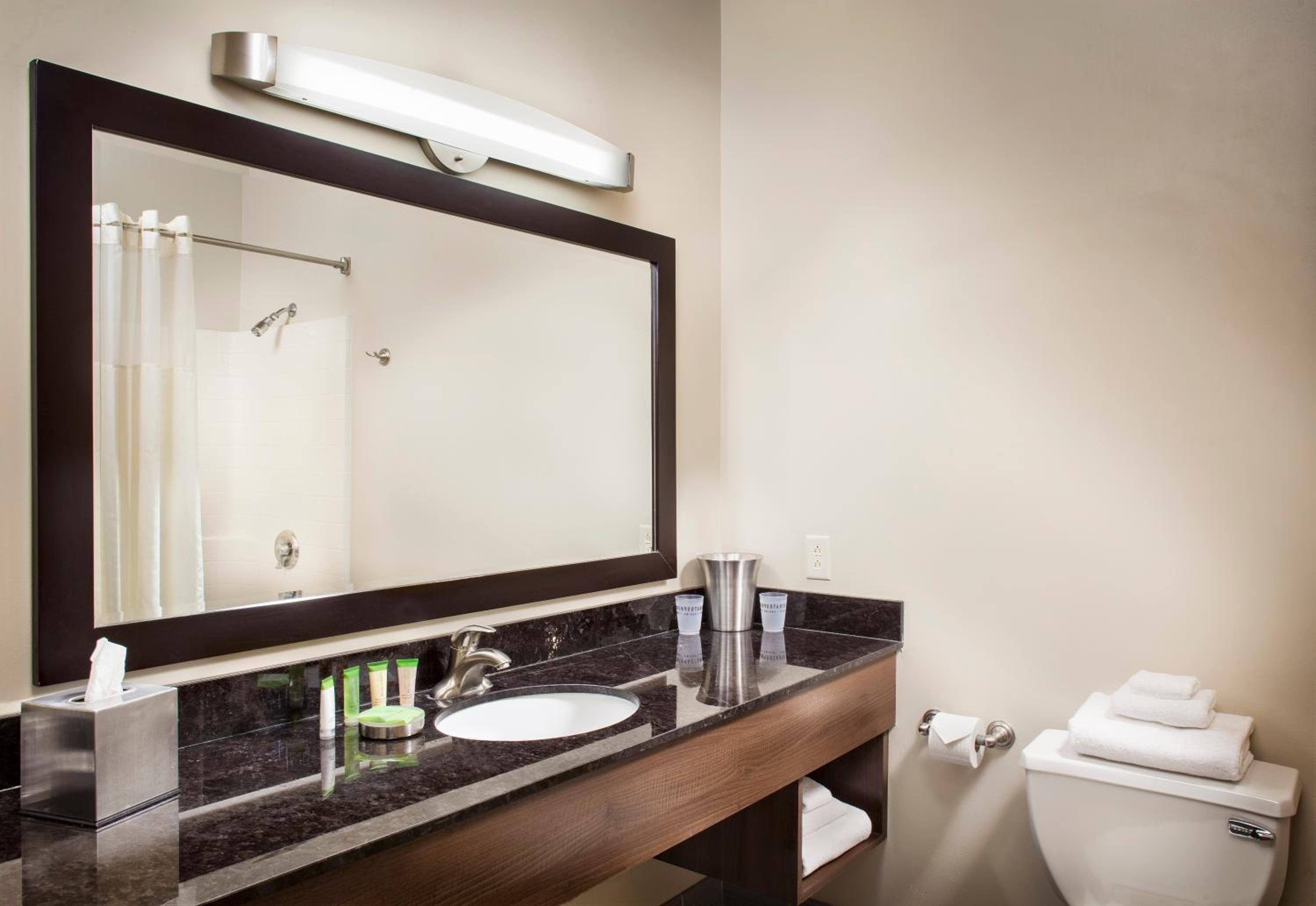 Las Vegas Vacations - The STRAT Hotel, Casino  Tower - Property Image 98