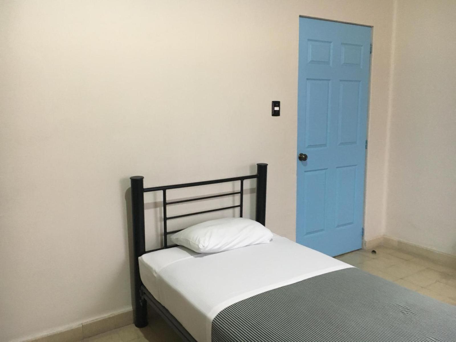 Hostal Andaina