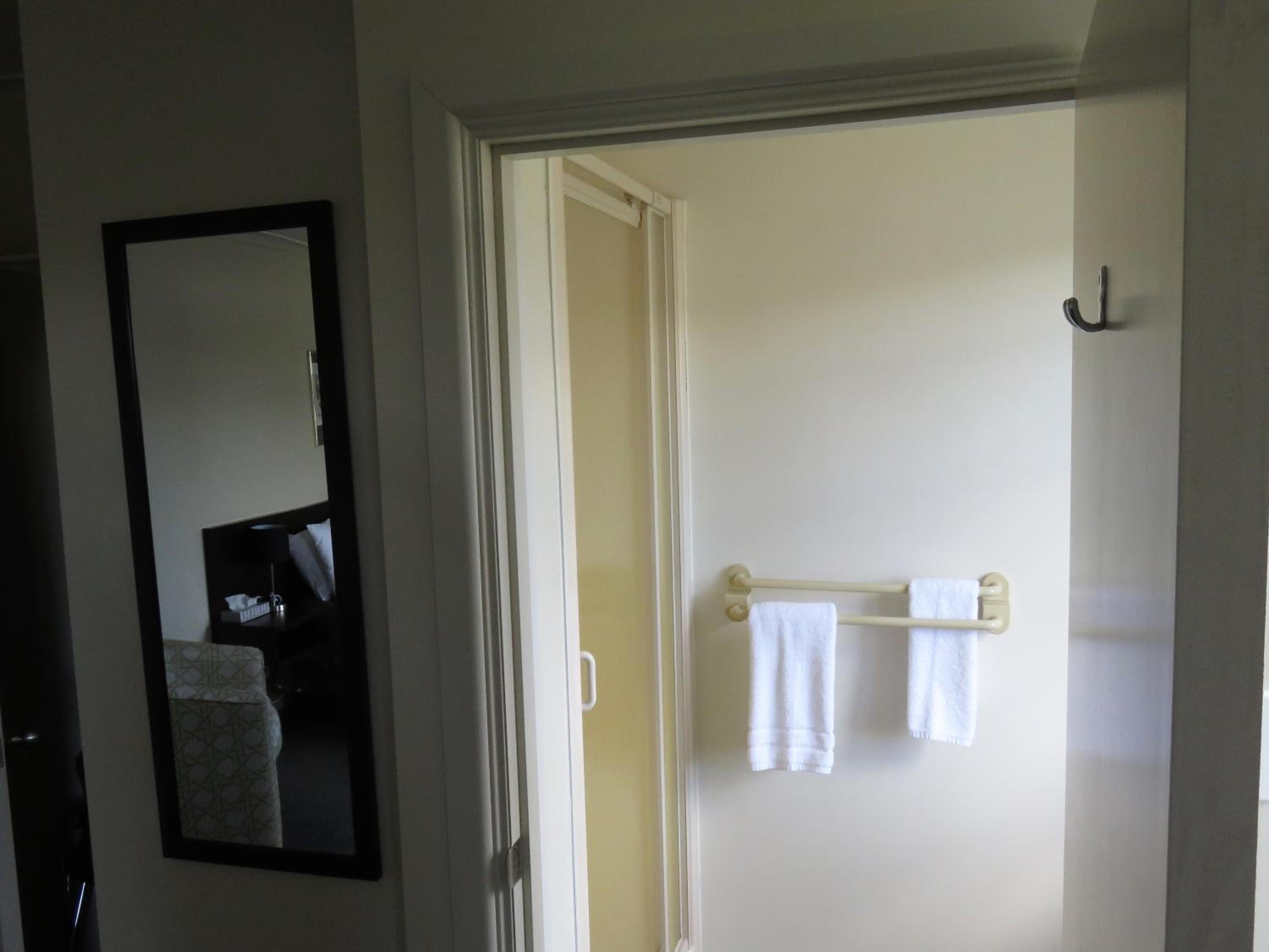 Admirals Motor Lodge