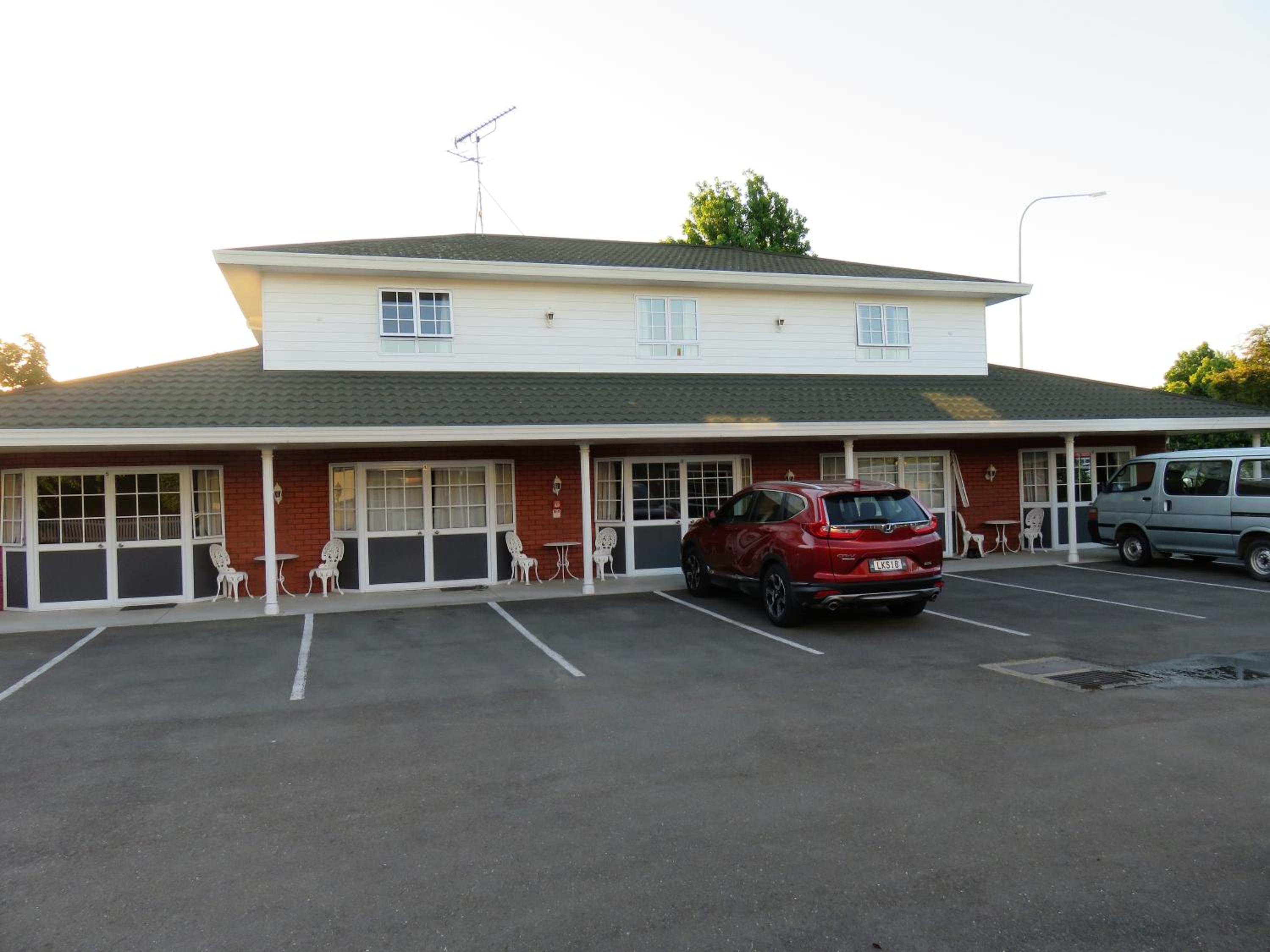 Admirals Motor Lodge