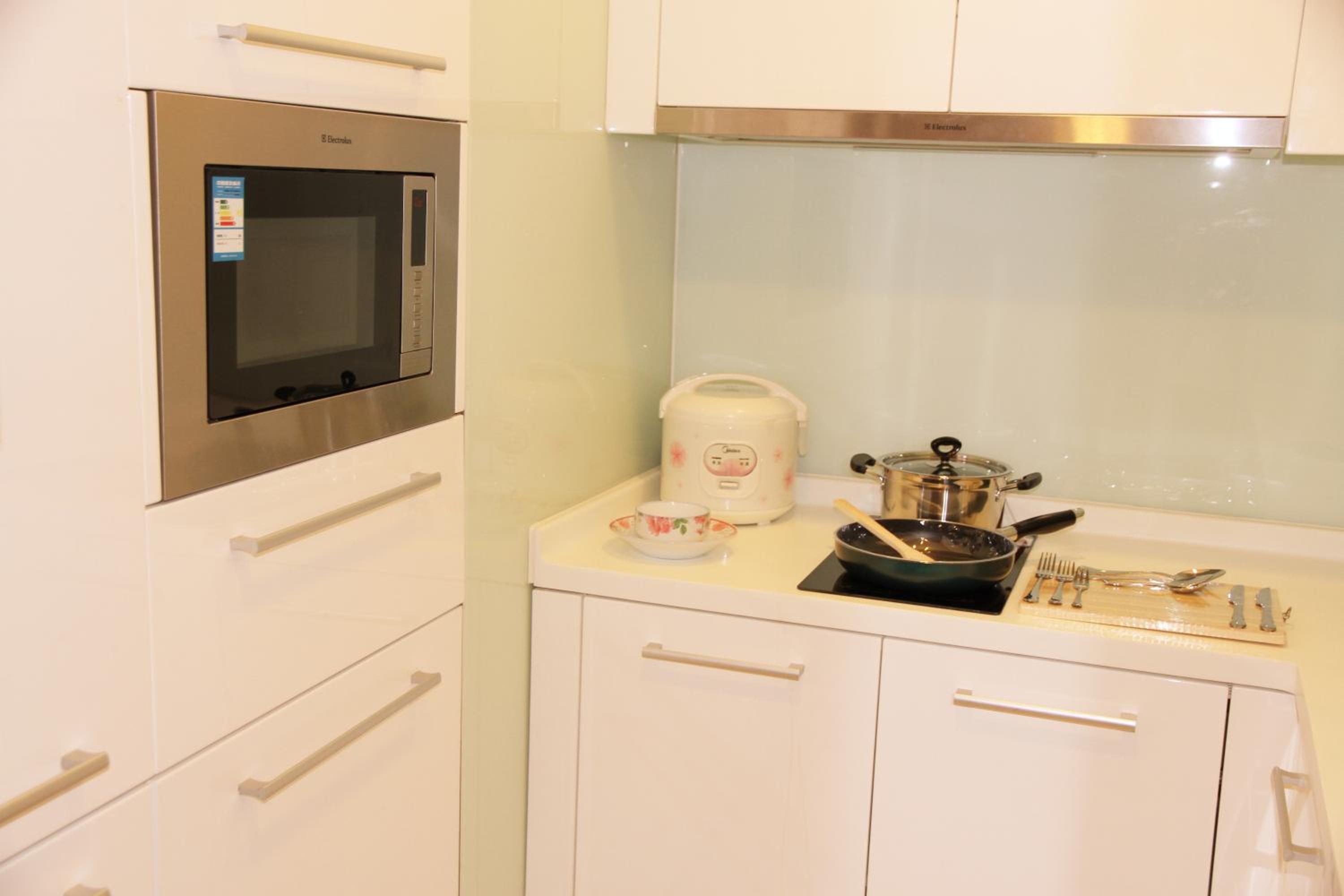 Checkinn International Apartment (GuangZhou PaZhou Poly World Trade Branch)