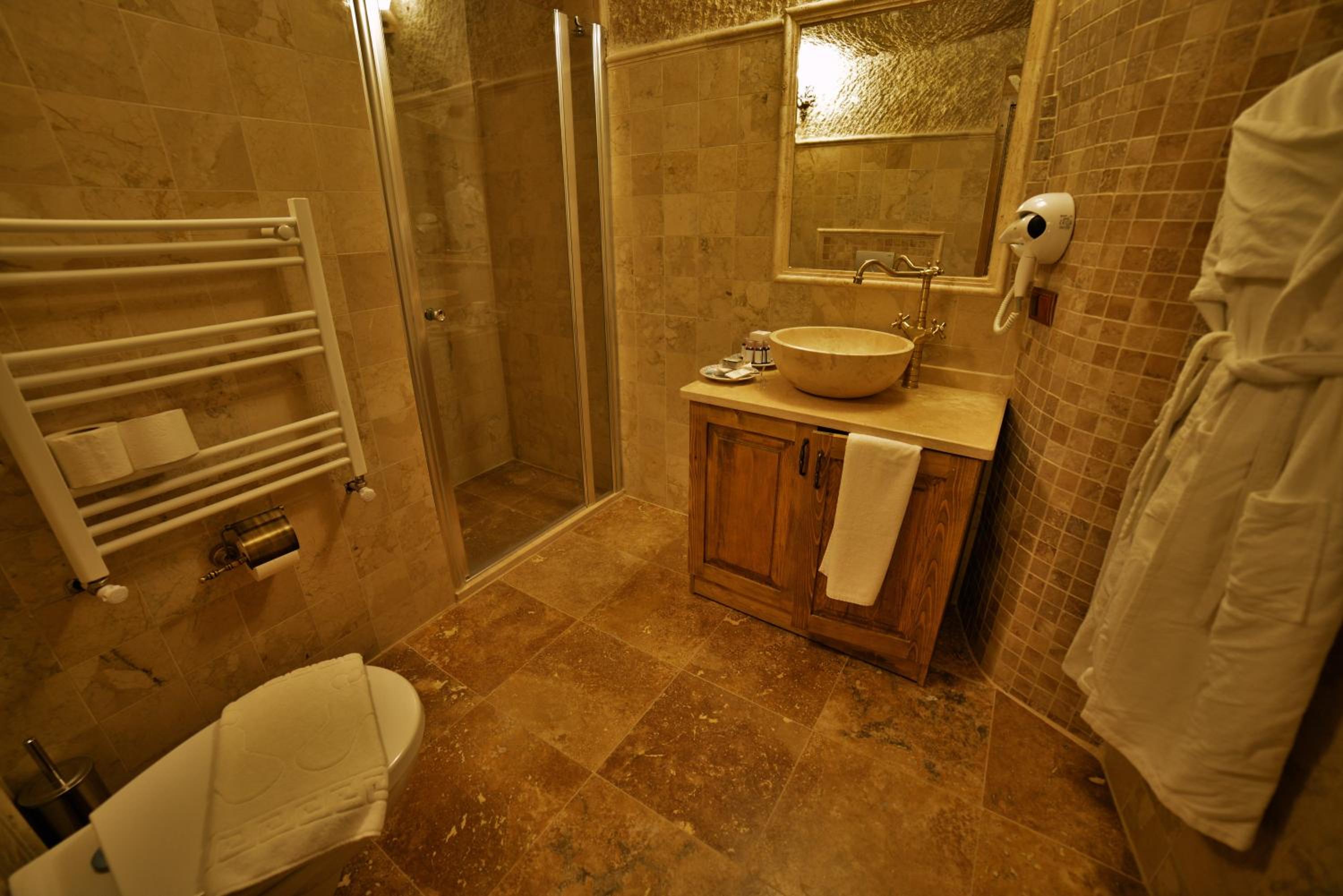 Grand Cave Suites - Image 7