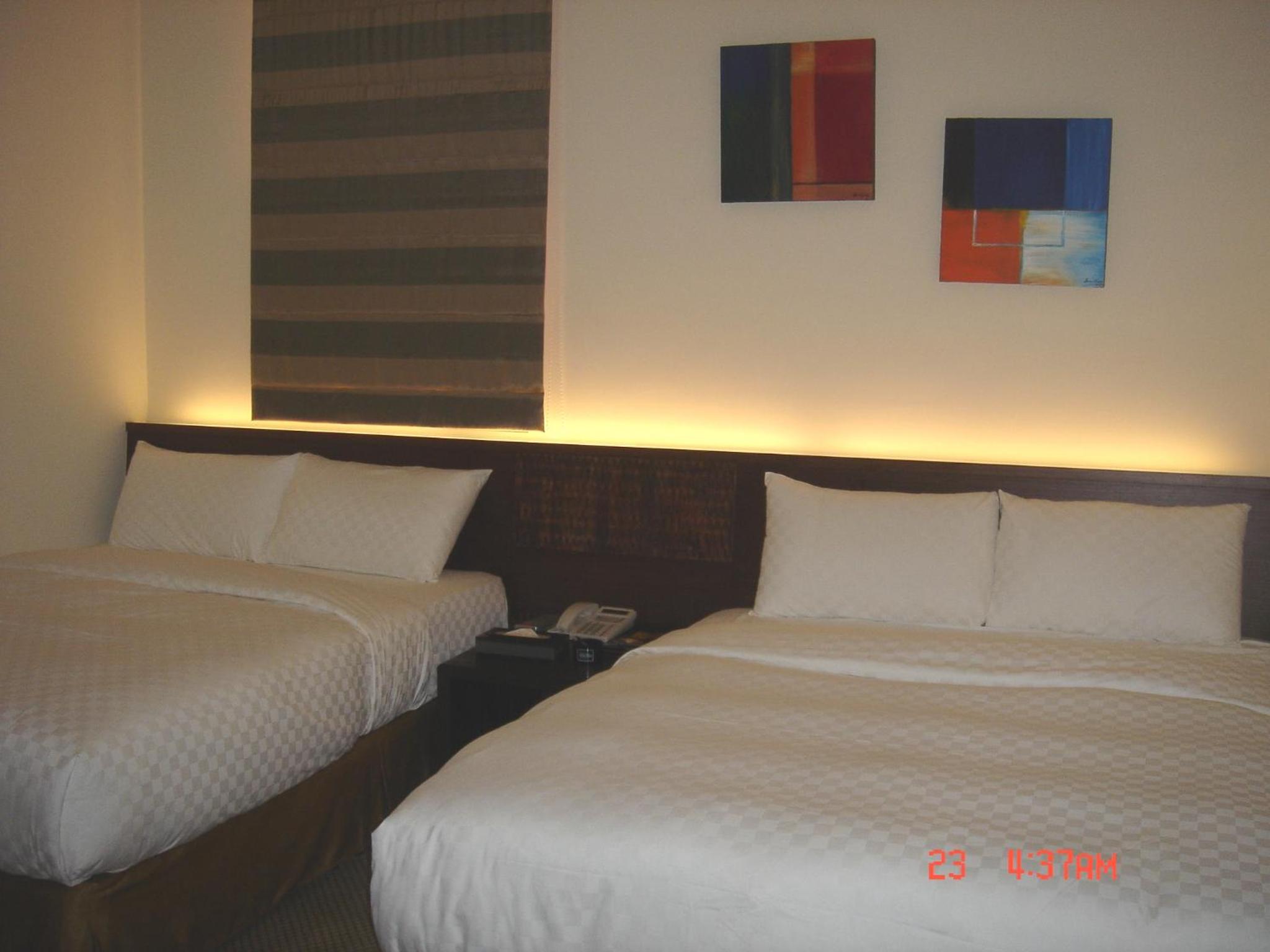 Photo 9