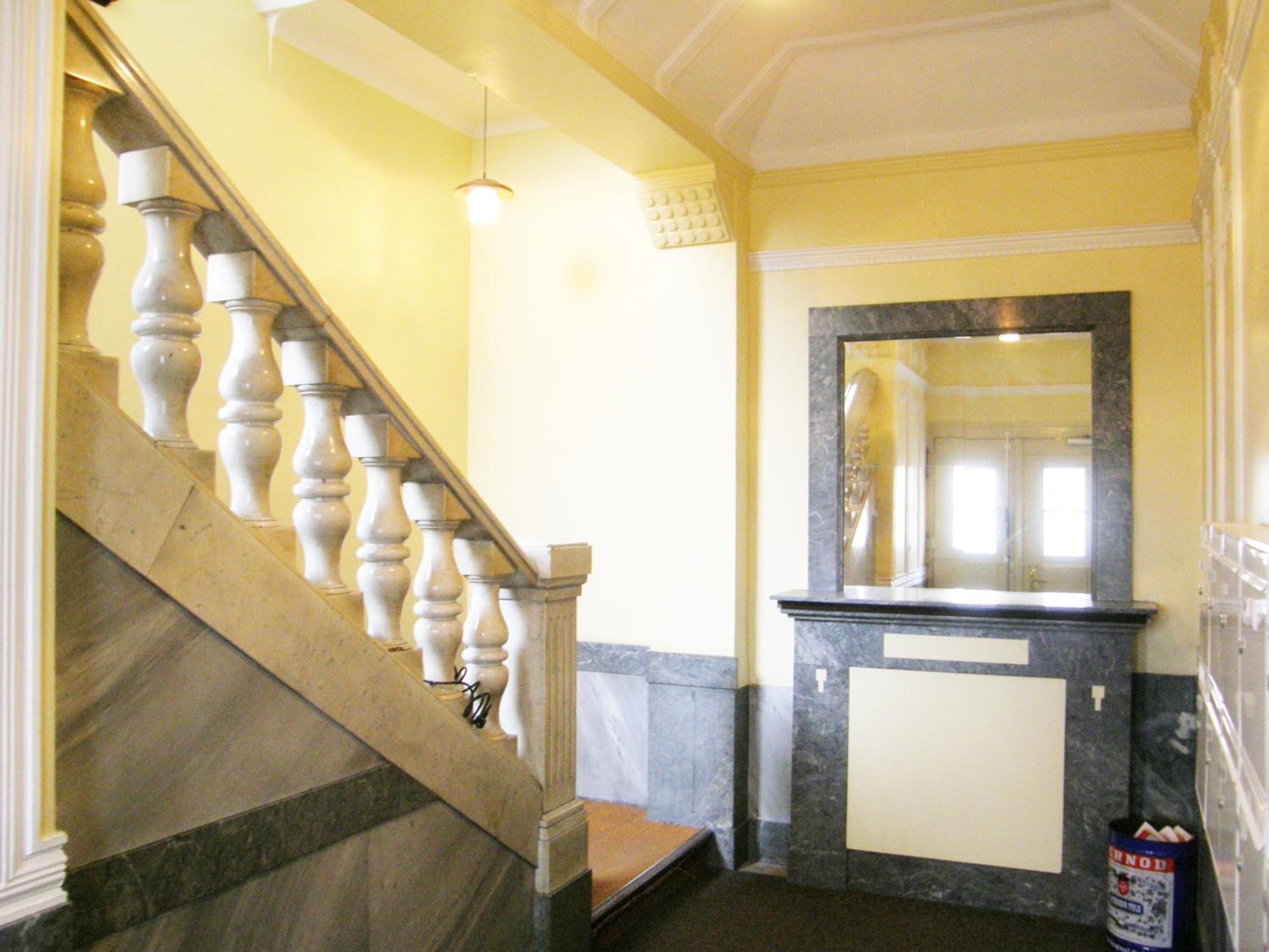Elegante Altbauwohnung (CB1)