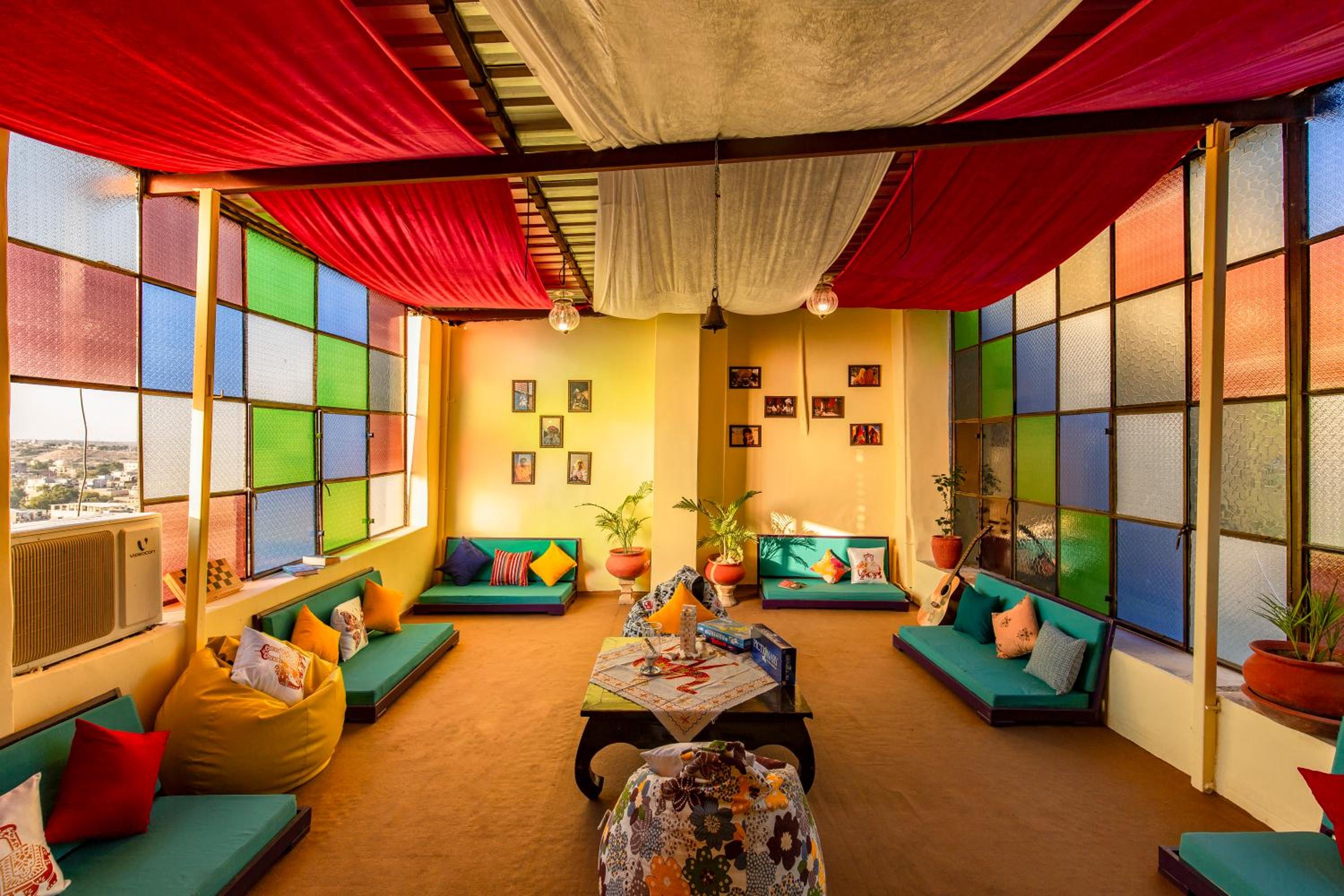 lounge