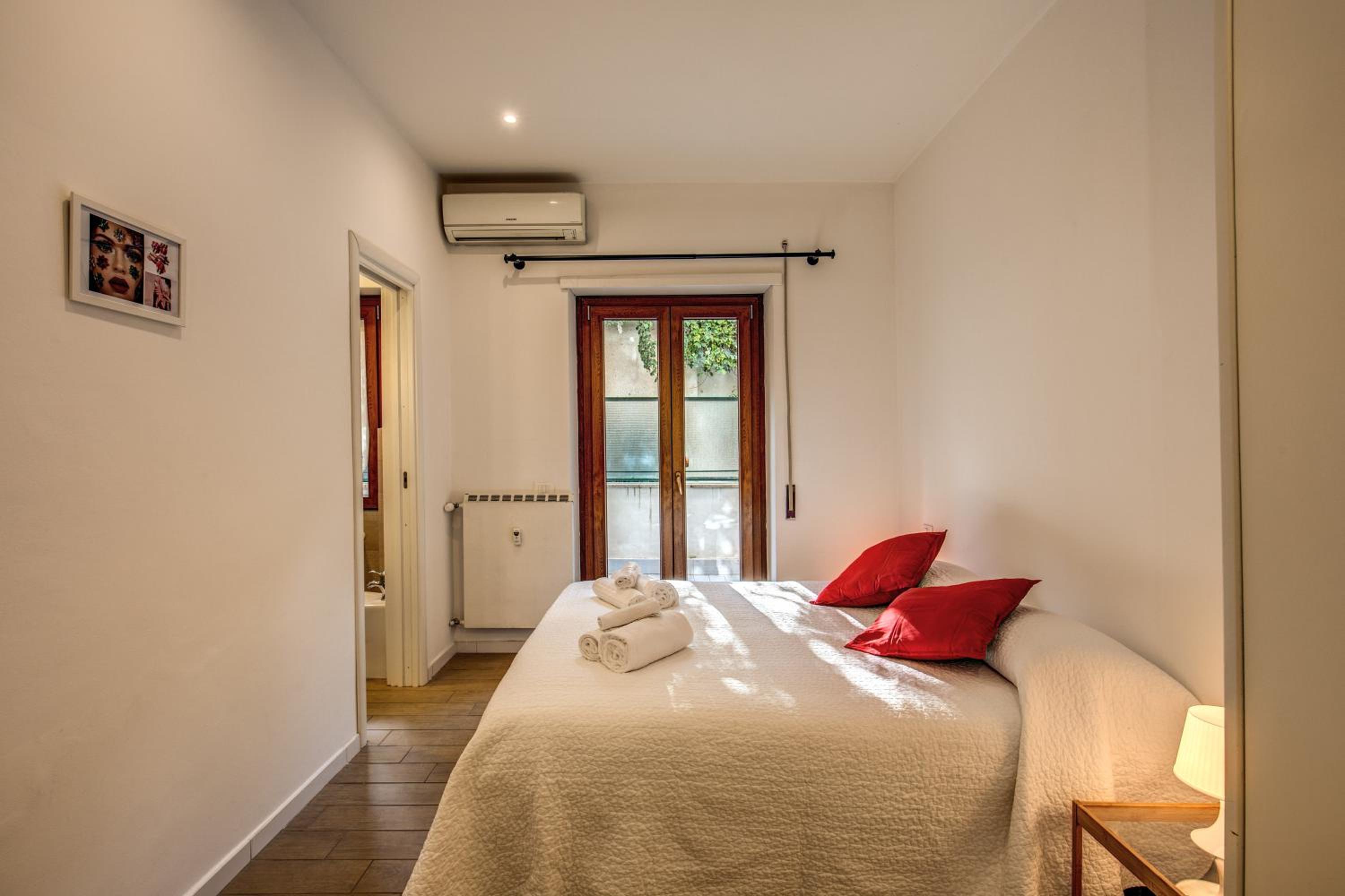 M&L Apartments - Ardesia Colosseo