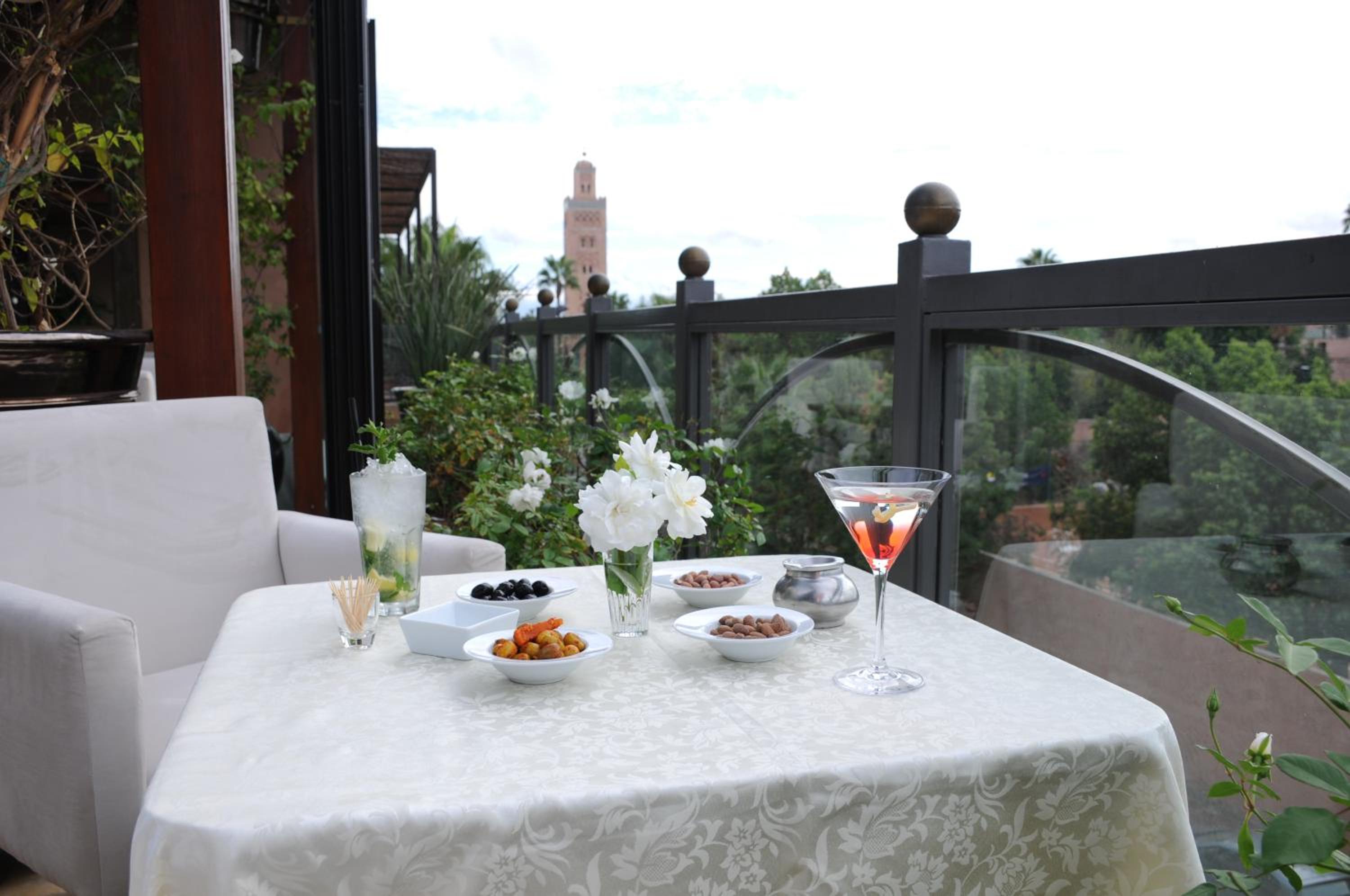 Riad Wow — 10