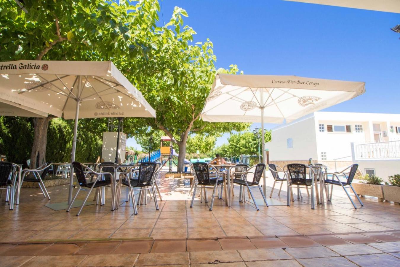Camping y Bungalows Monmar