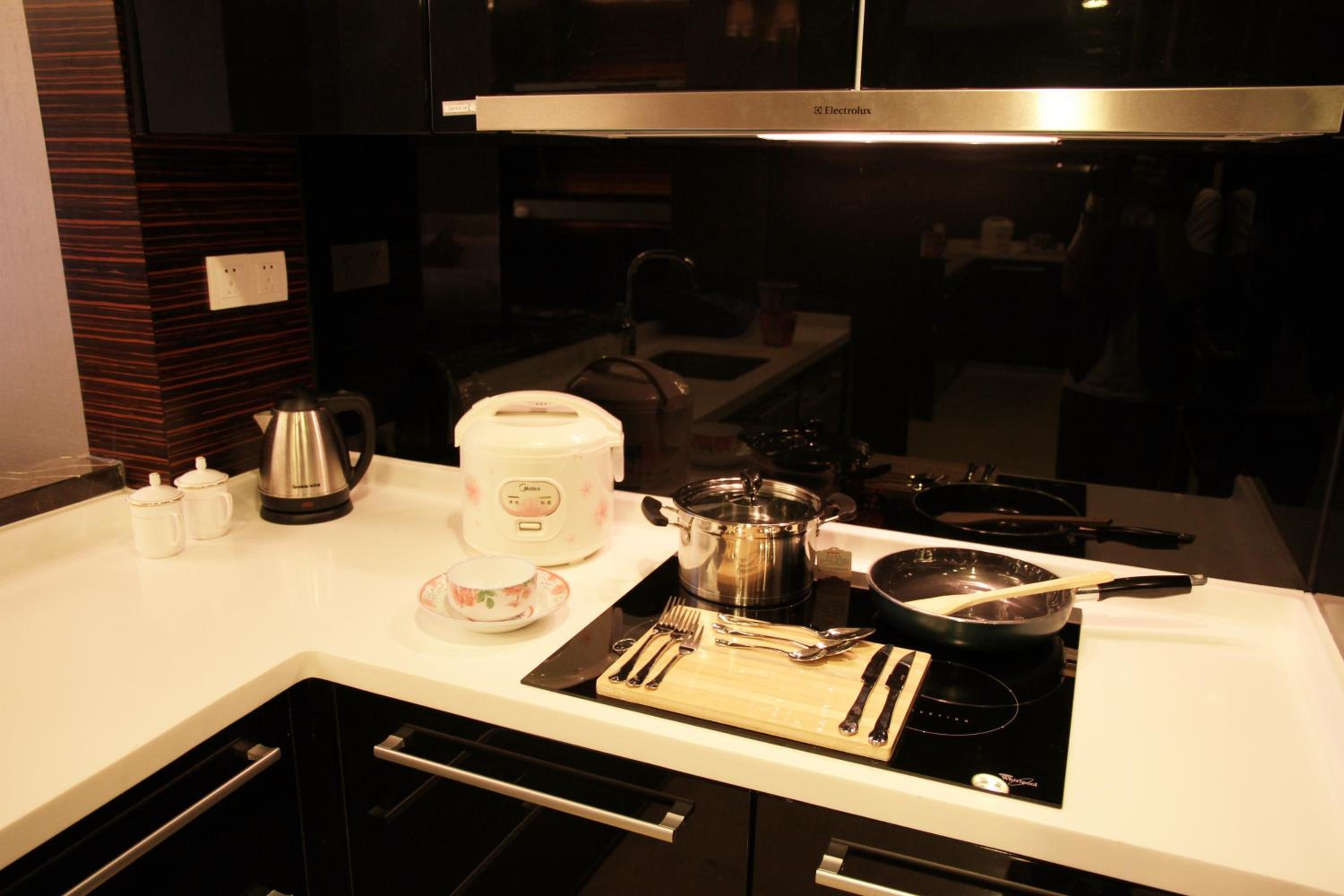 Checkinn International Apartment (GuangZhou PaZhou Poly World Trade Branch)