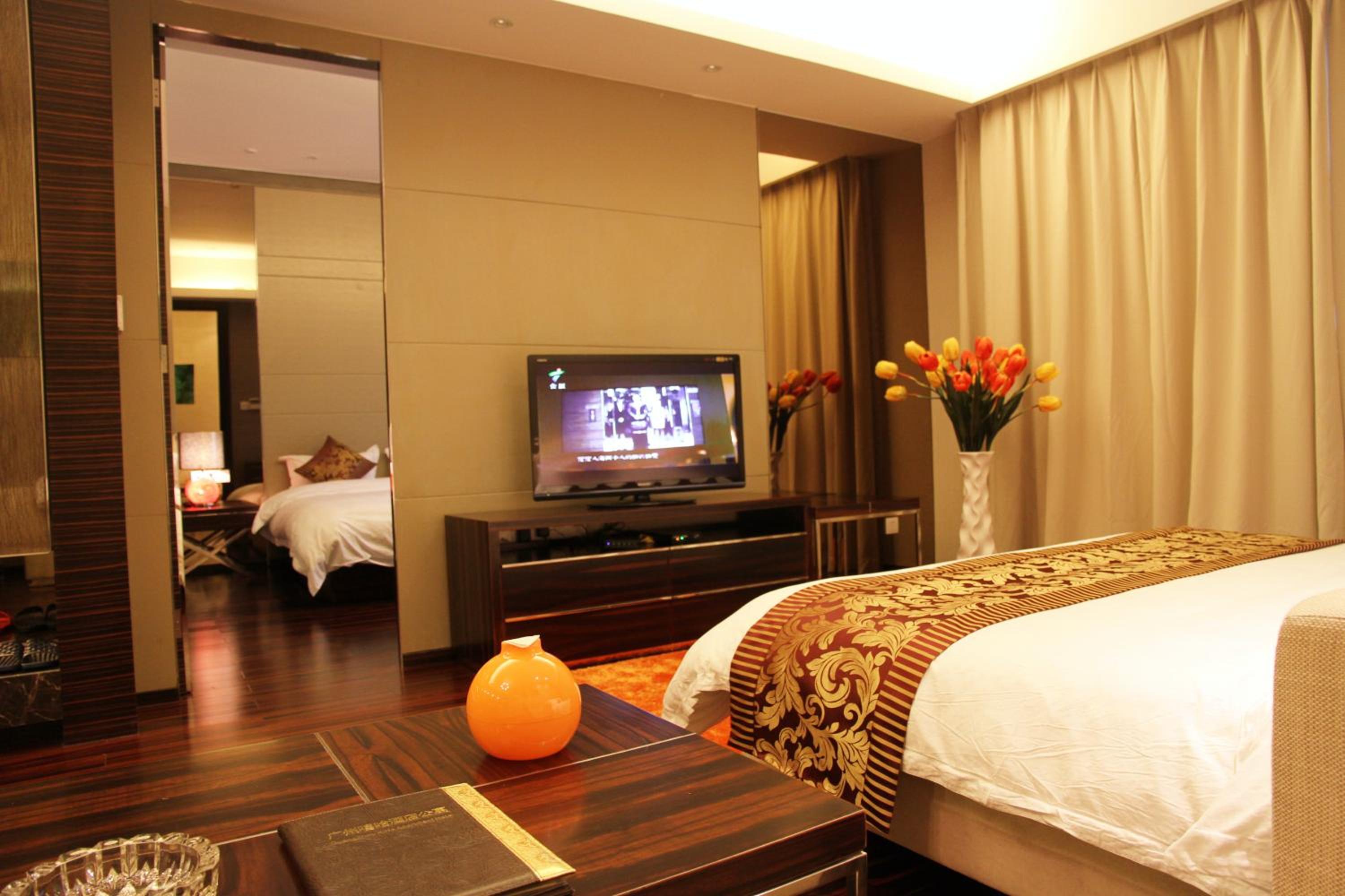 Checkinn International Apartment (GuangZhou PaZhou Poly World Trade Branch)