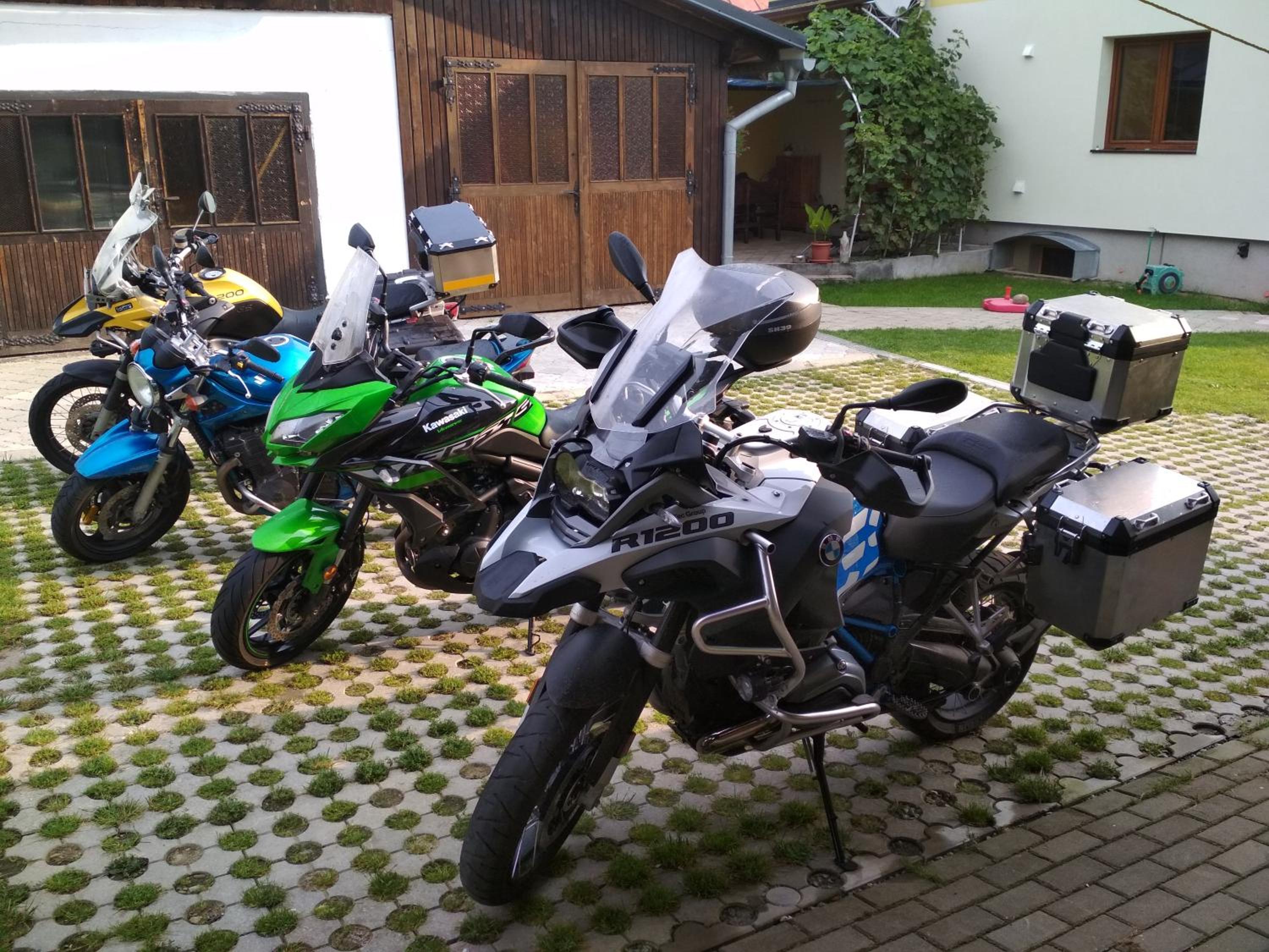 Photo 18