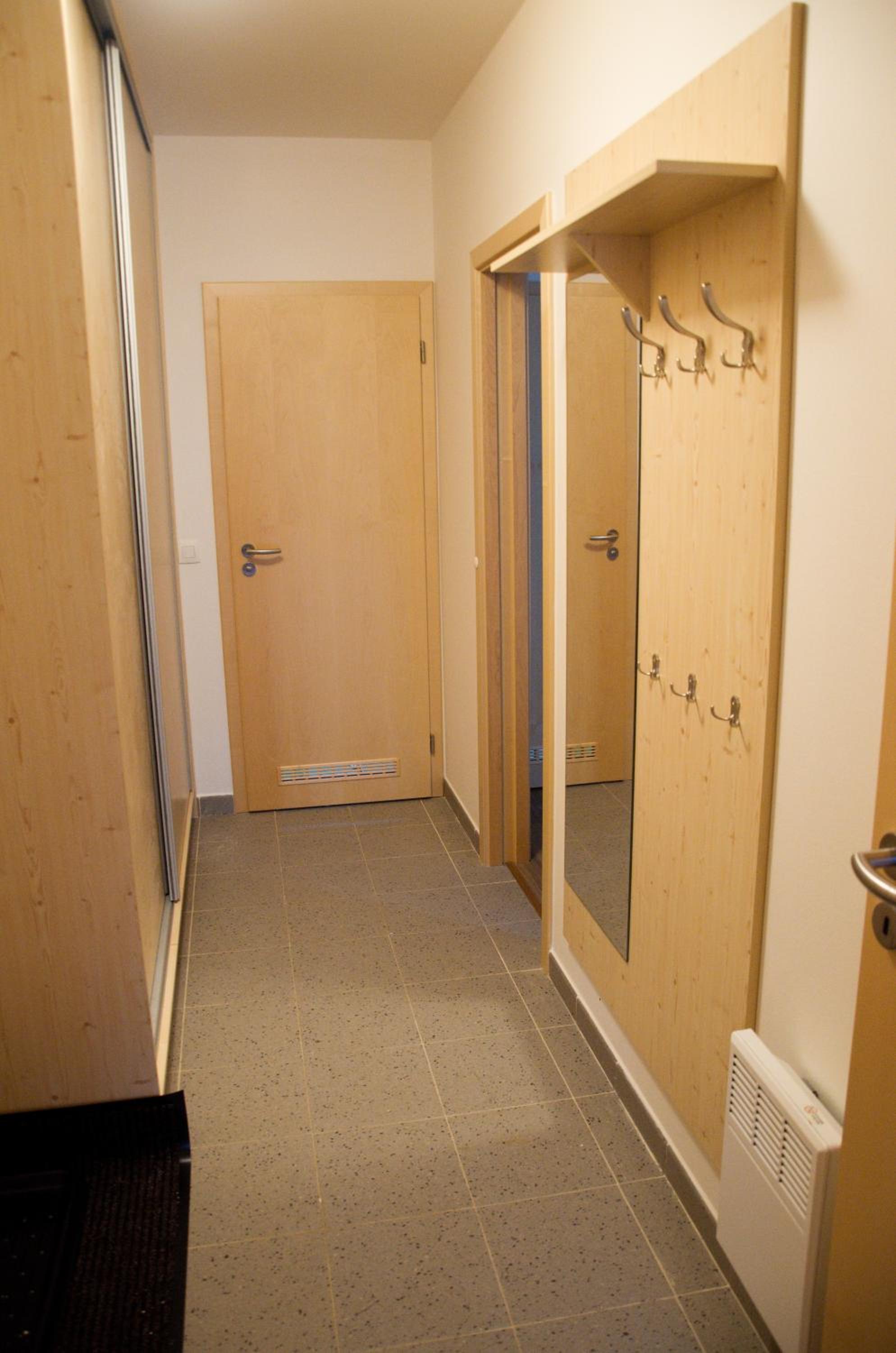 Photo 33