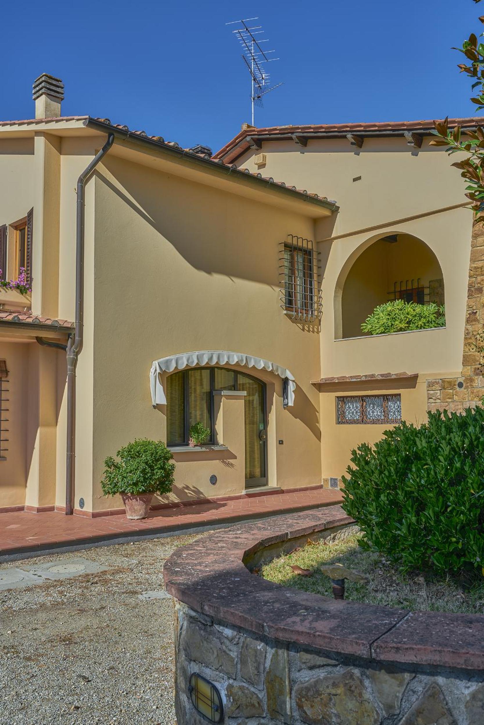 Villa Il Borraccio - Apartments Azalea and Begonia