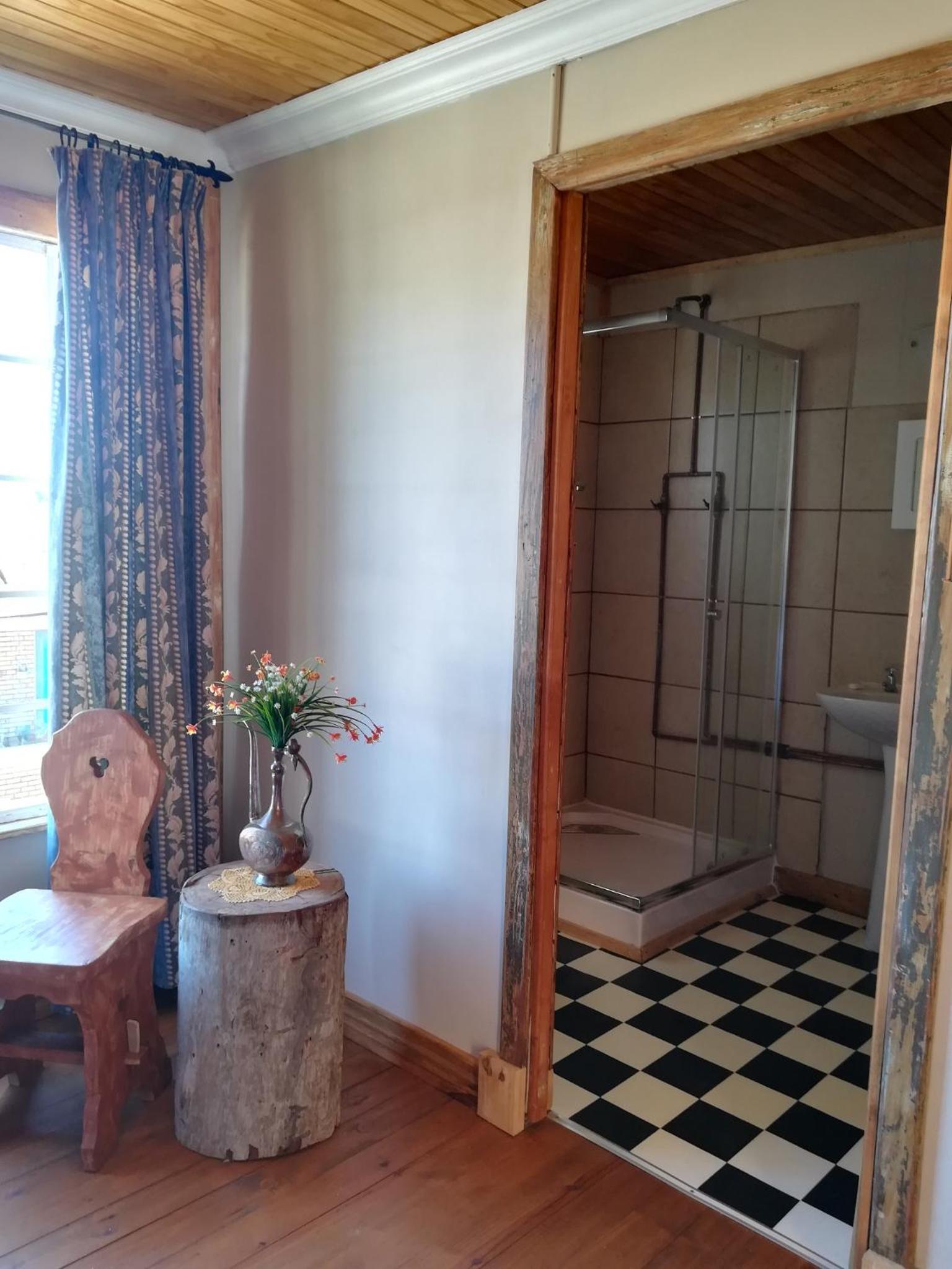 Autumn Breeze Manor Guest House