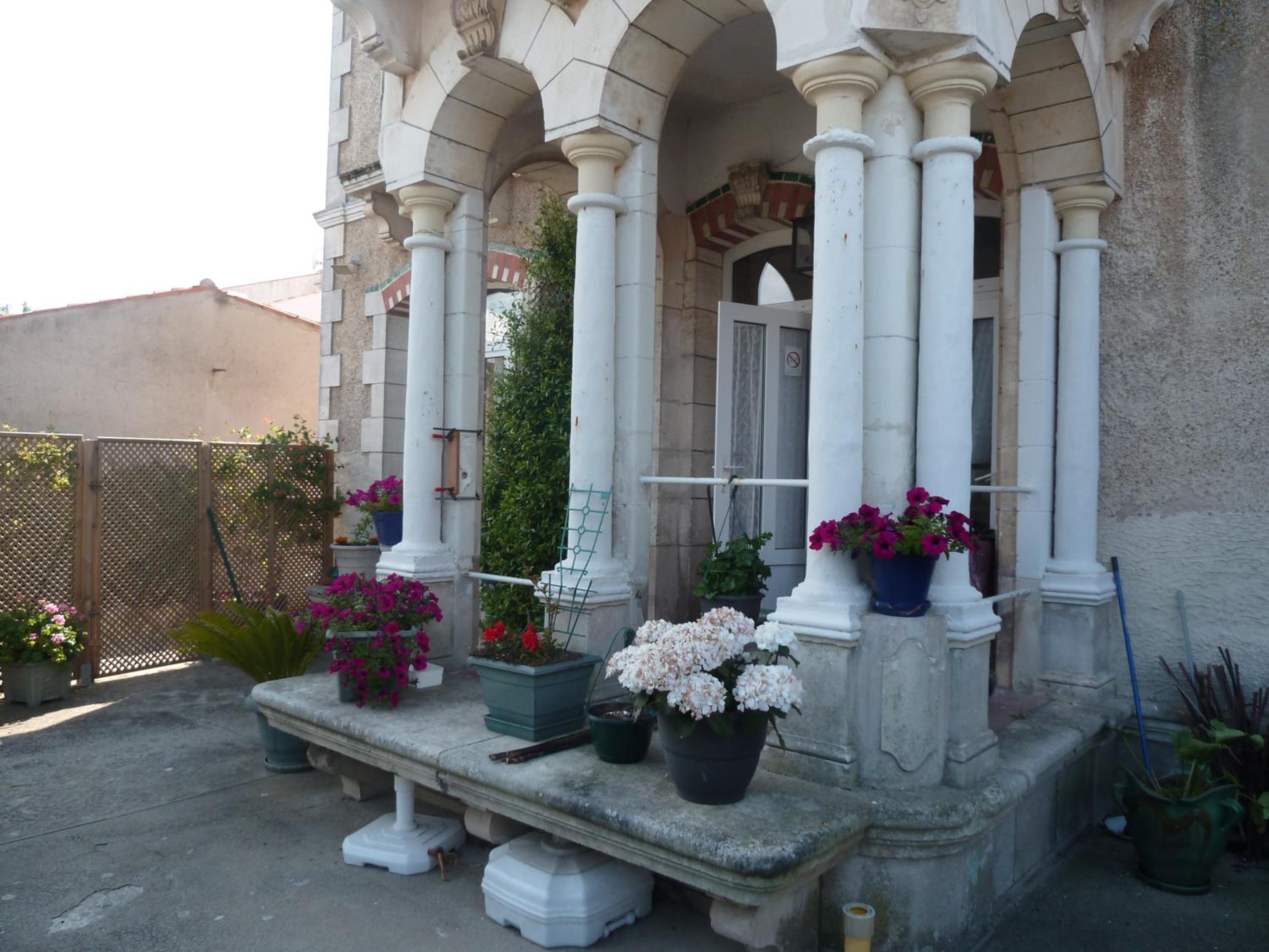 Photo 6