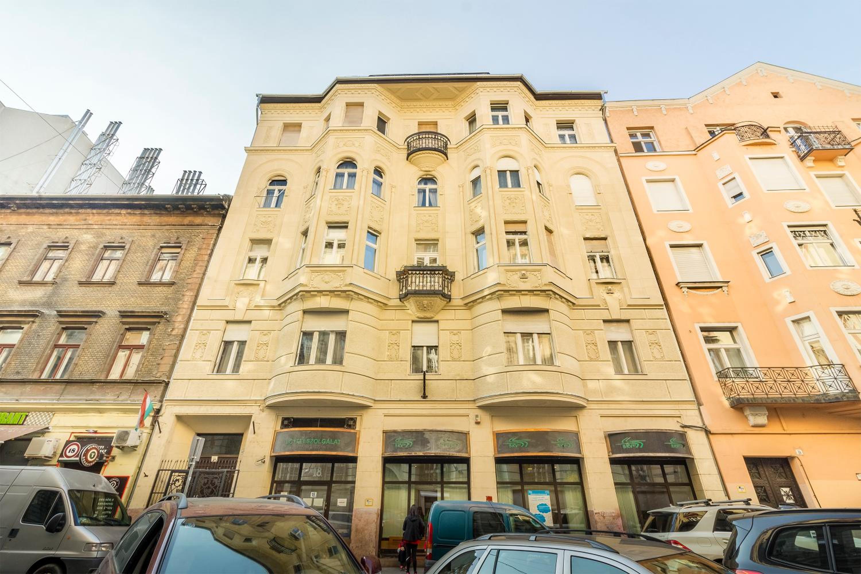 Bessara Apartment