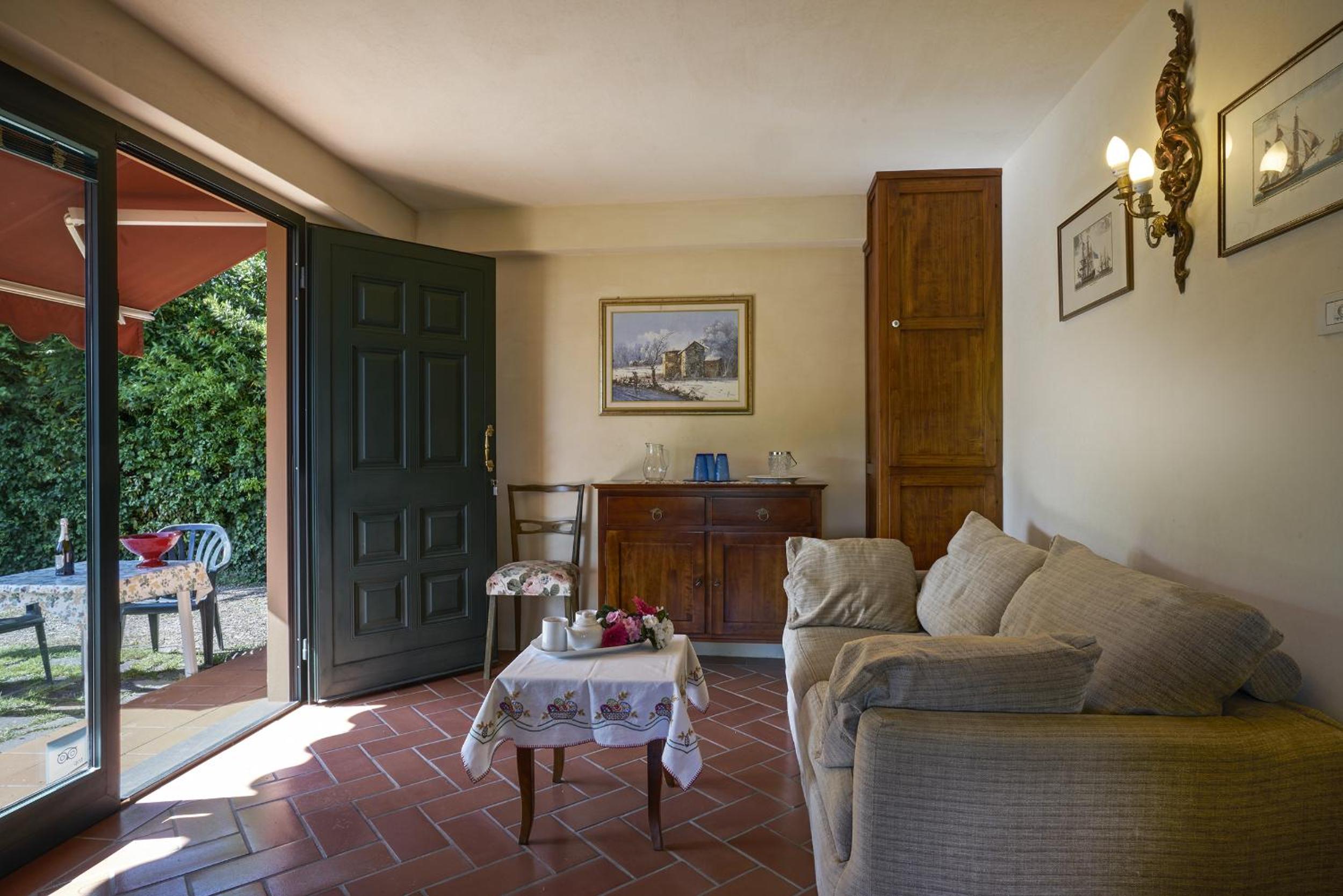 Villa Il Borraccio - Apartments Azalea and Begonia