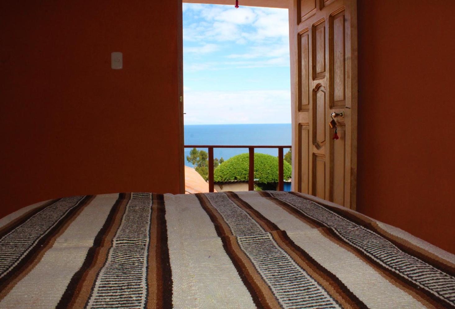 Inca lodge - Amantani view 4