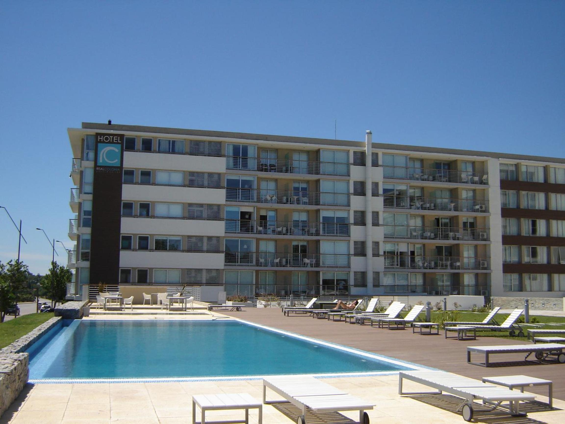 Real Colonia Hotel & Suites - Image 4