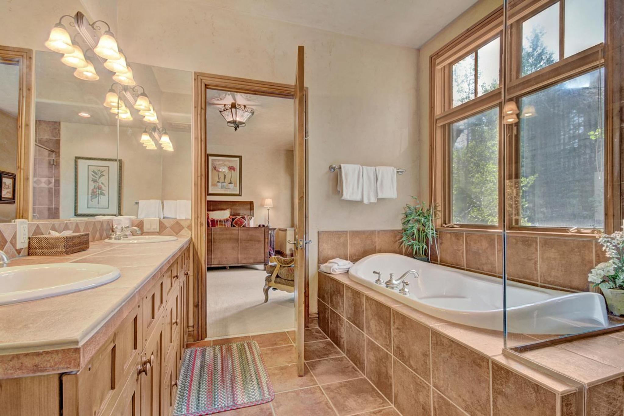 Arrowhead Village, A Vail Resorts Property, photo 28