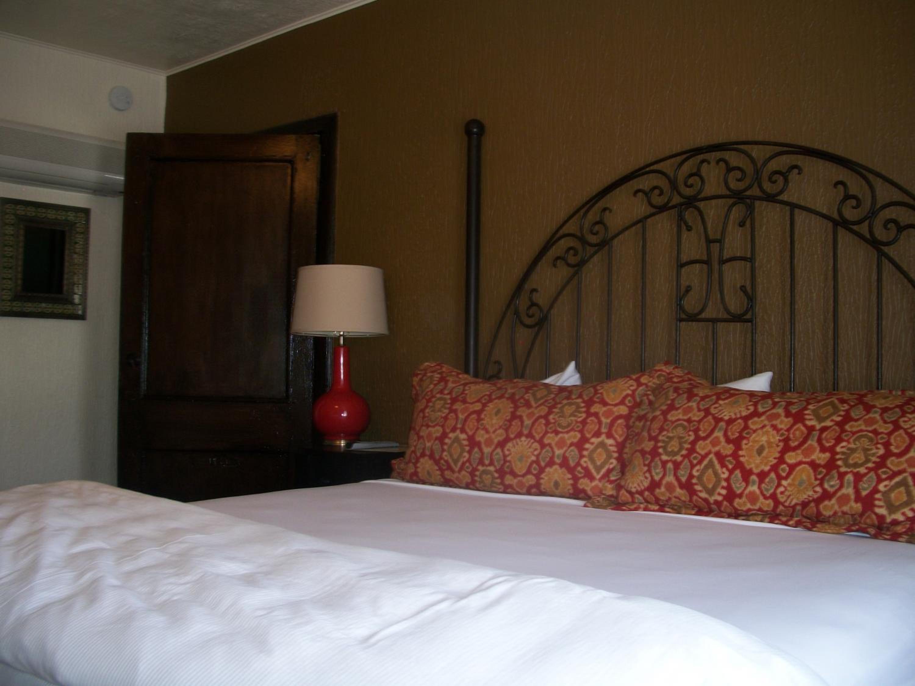 Alpine Vacations - The Holland Hotel - Property Image 13