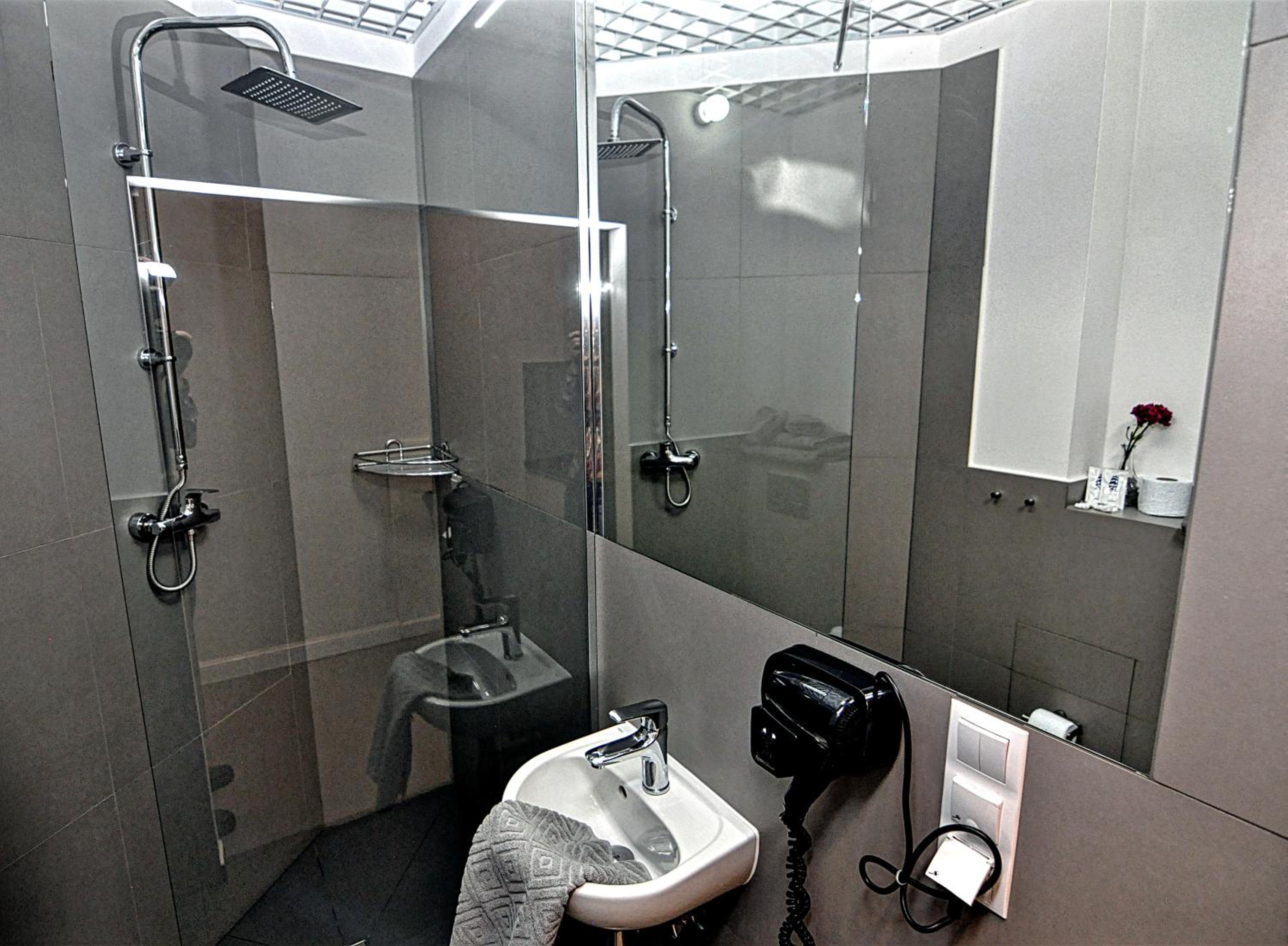 Wroclaw City Apartments - Image 3