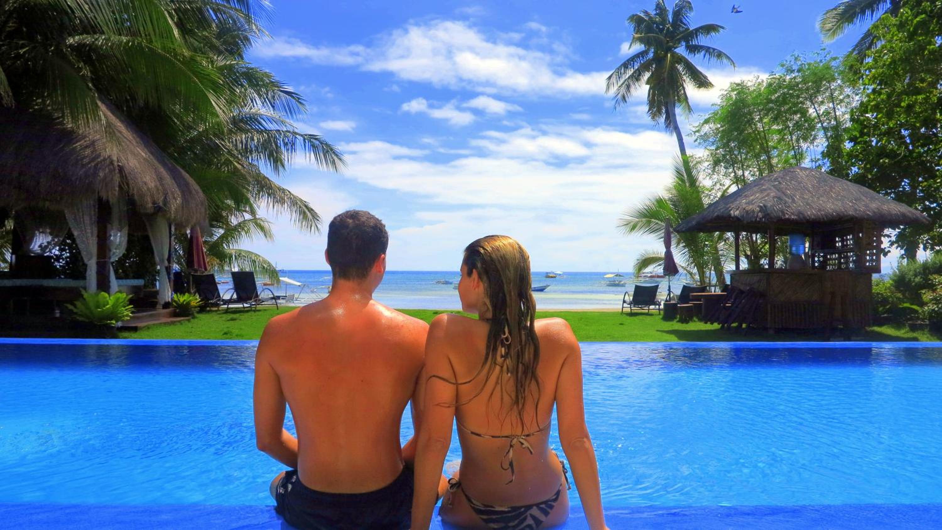 Bohol South Beach Hotel