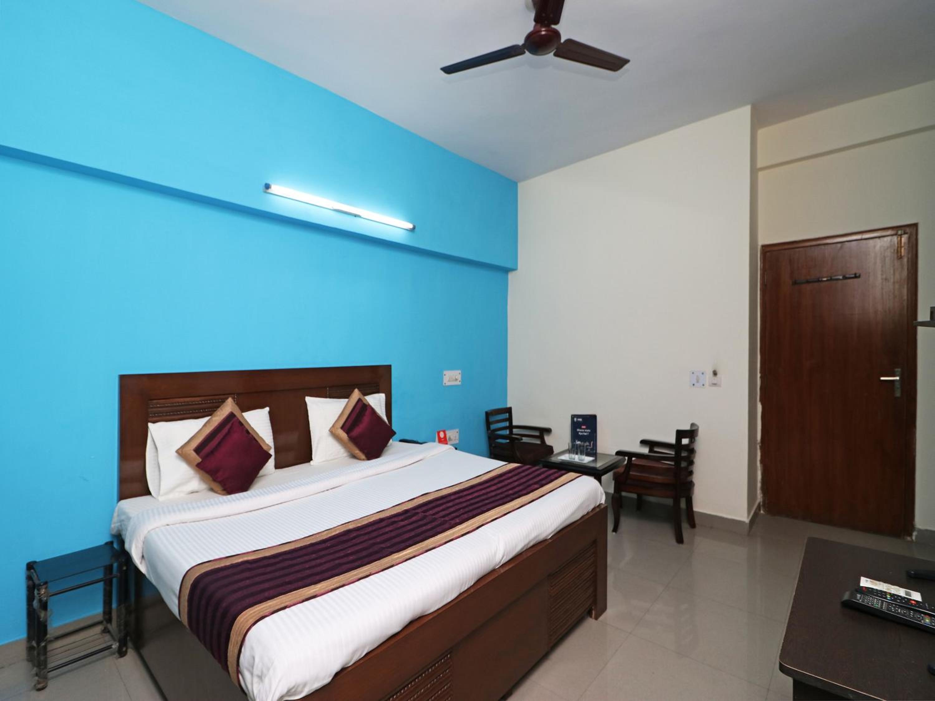 Hotel Akash Palace view 2