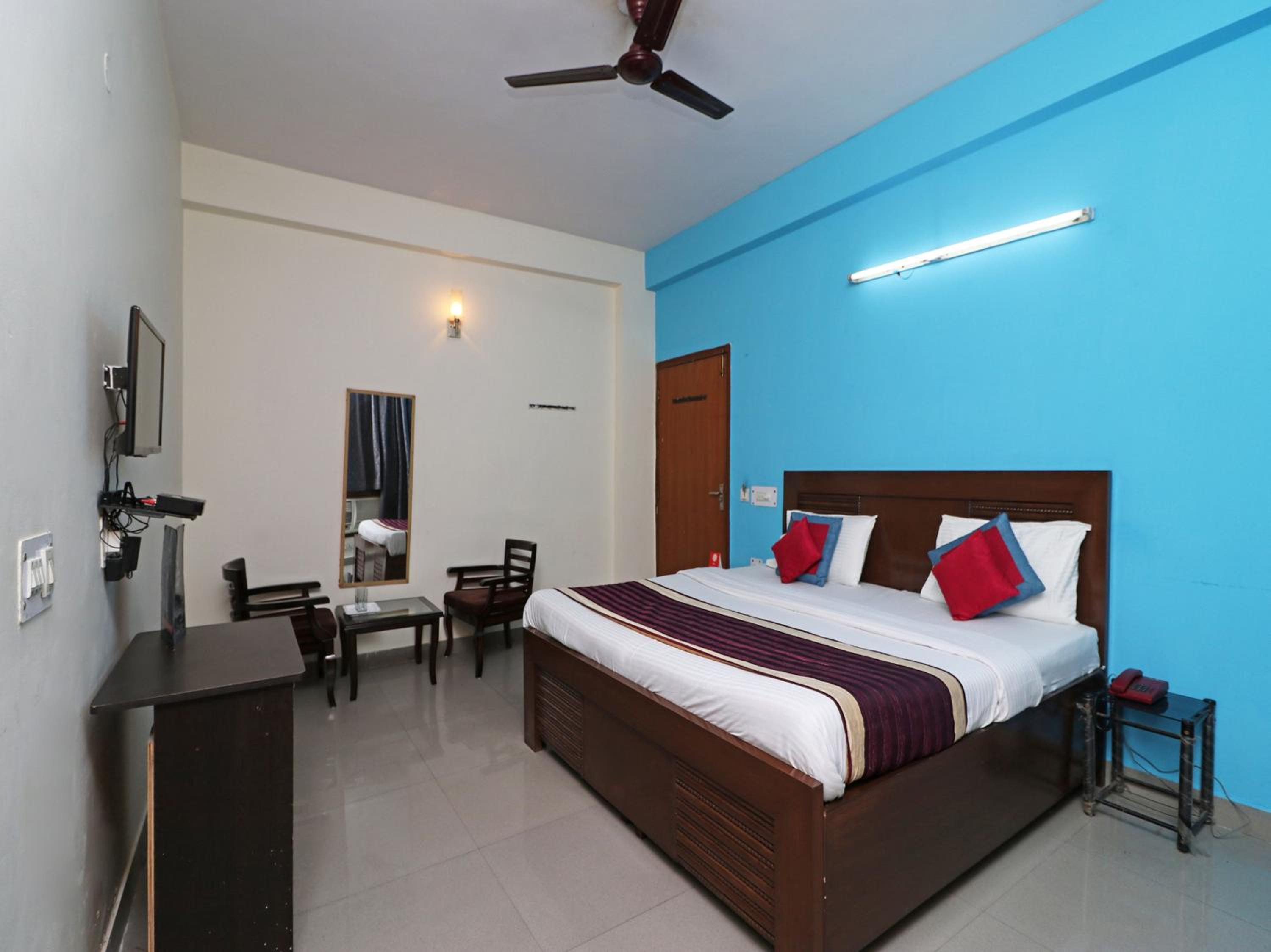 Hotel Akash Palace view 4