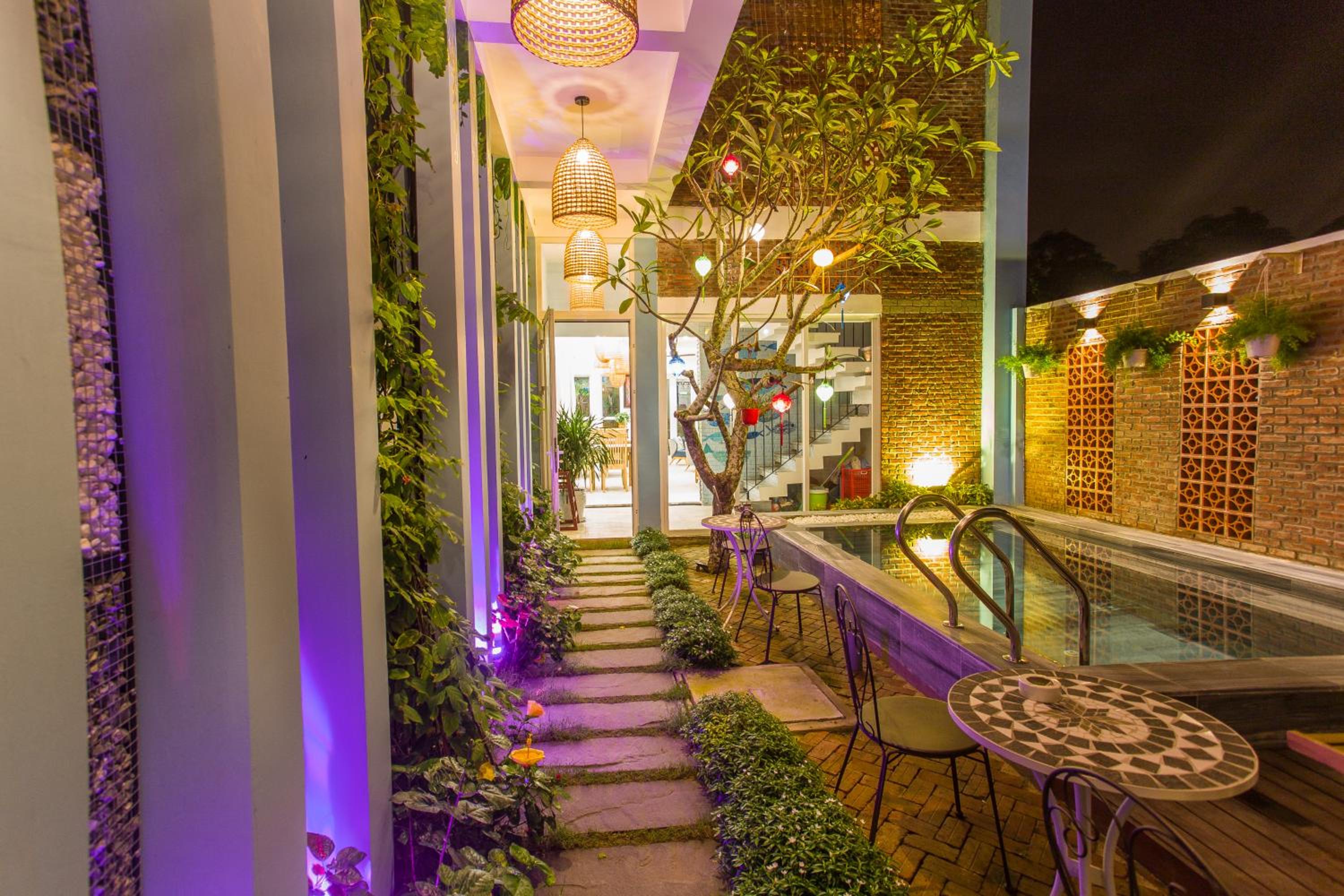 Peach House view 3