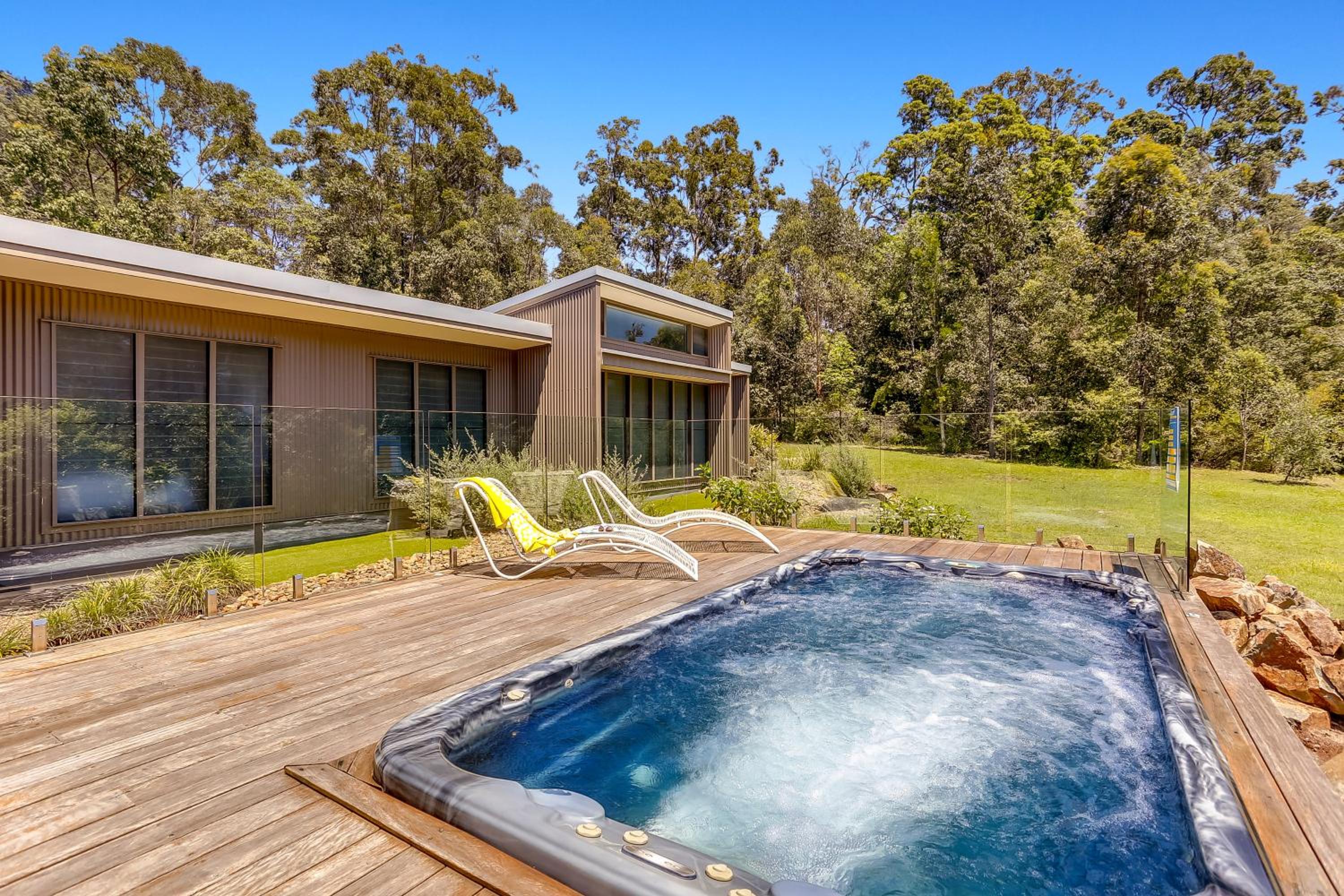 Calanthe Acreage - Doonan
