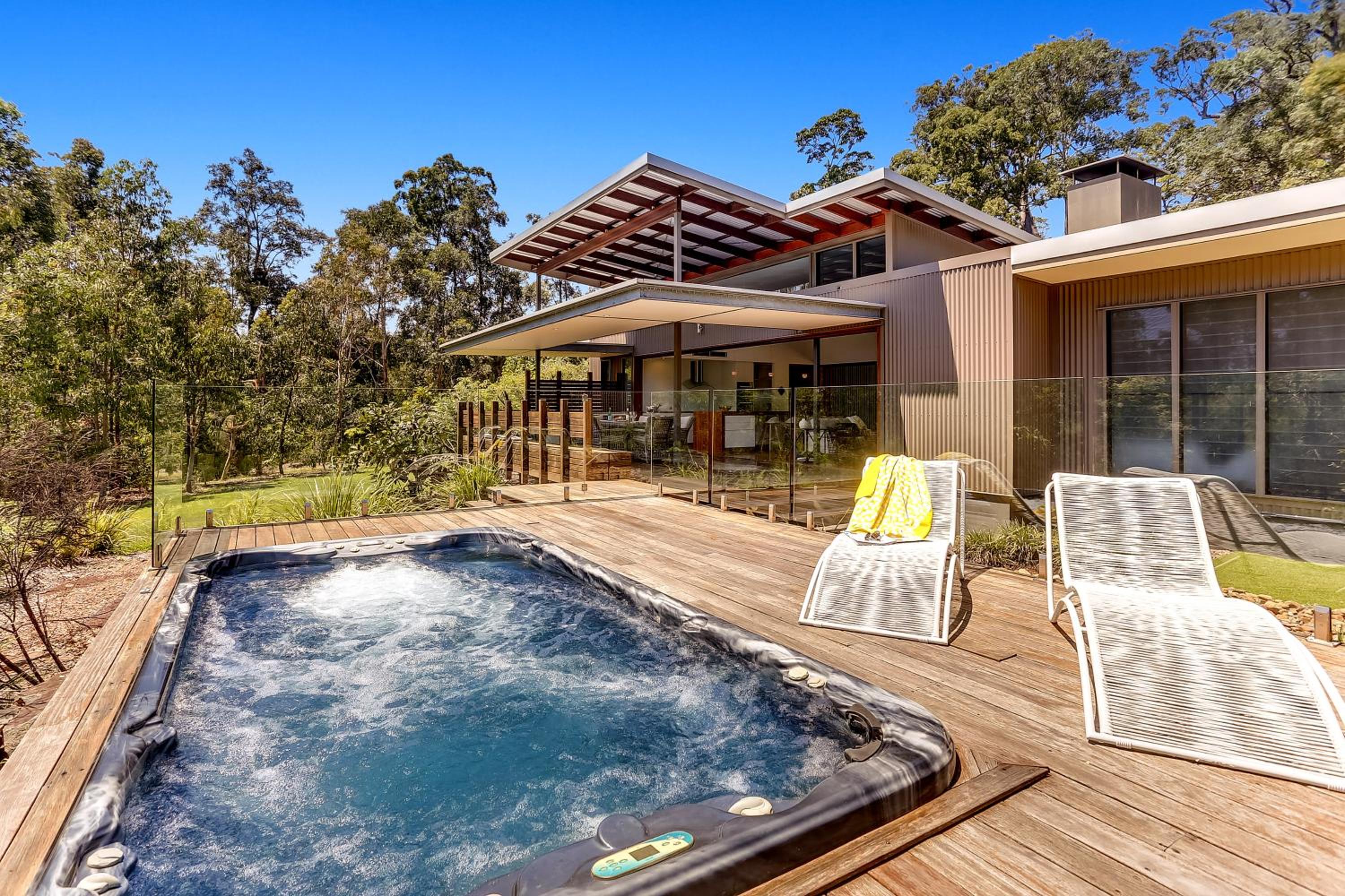 Calanthe Acreage - Doonan