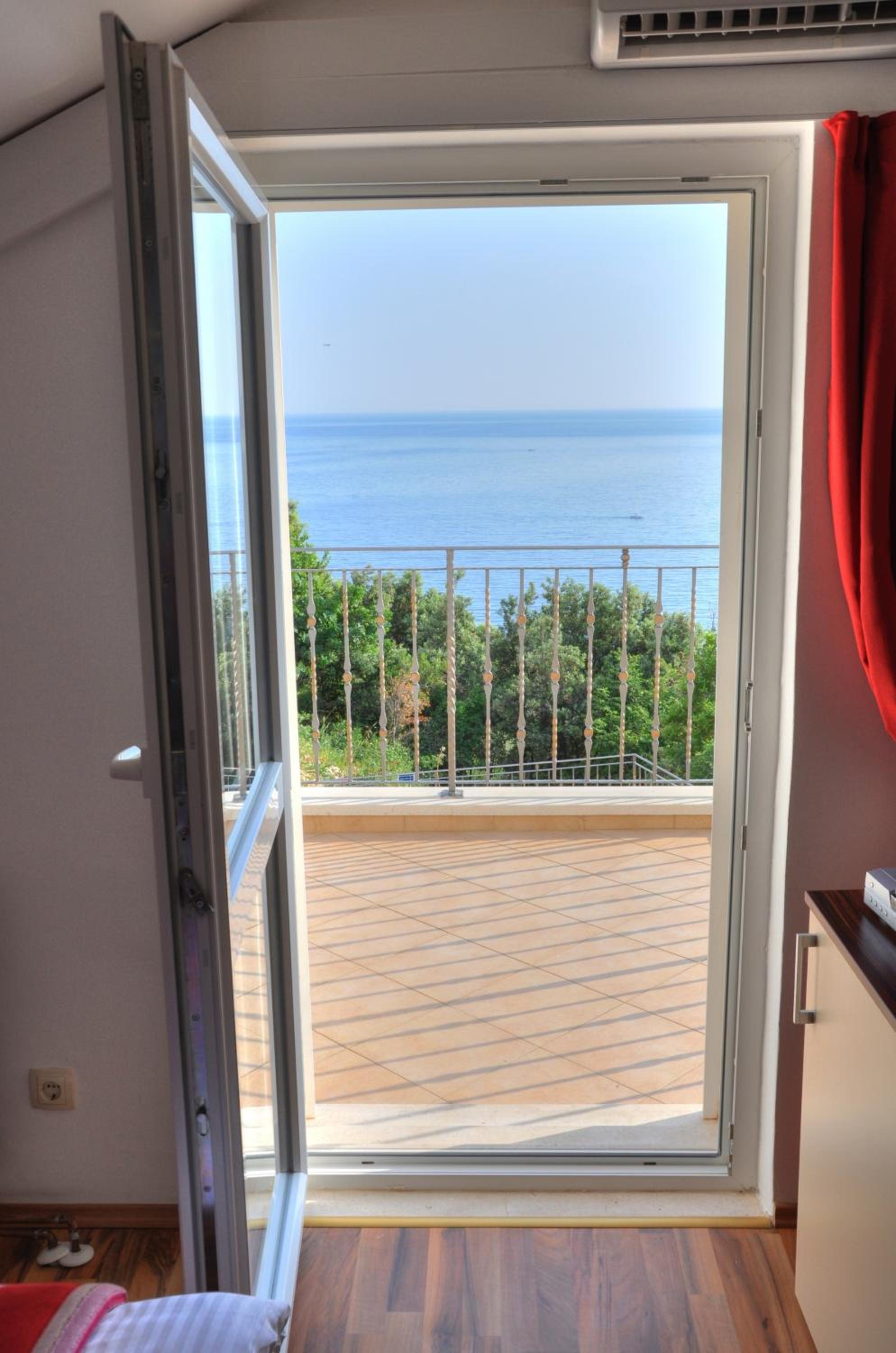 Paradis Apartments