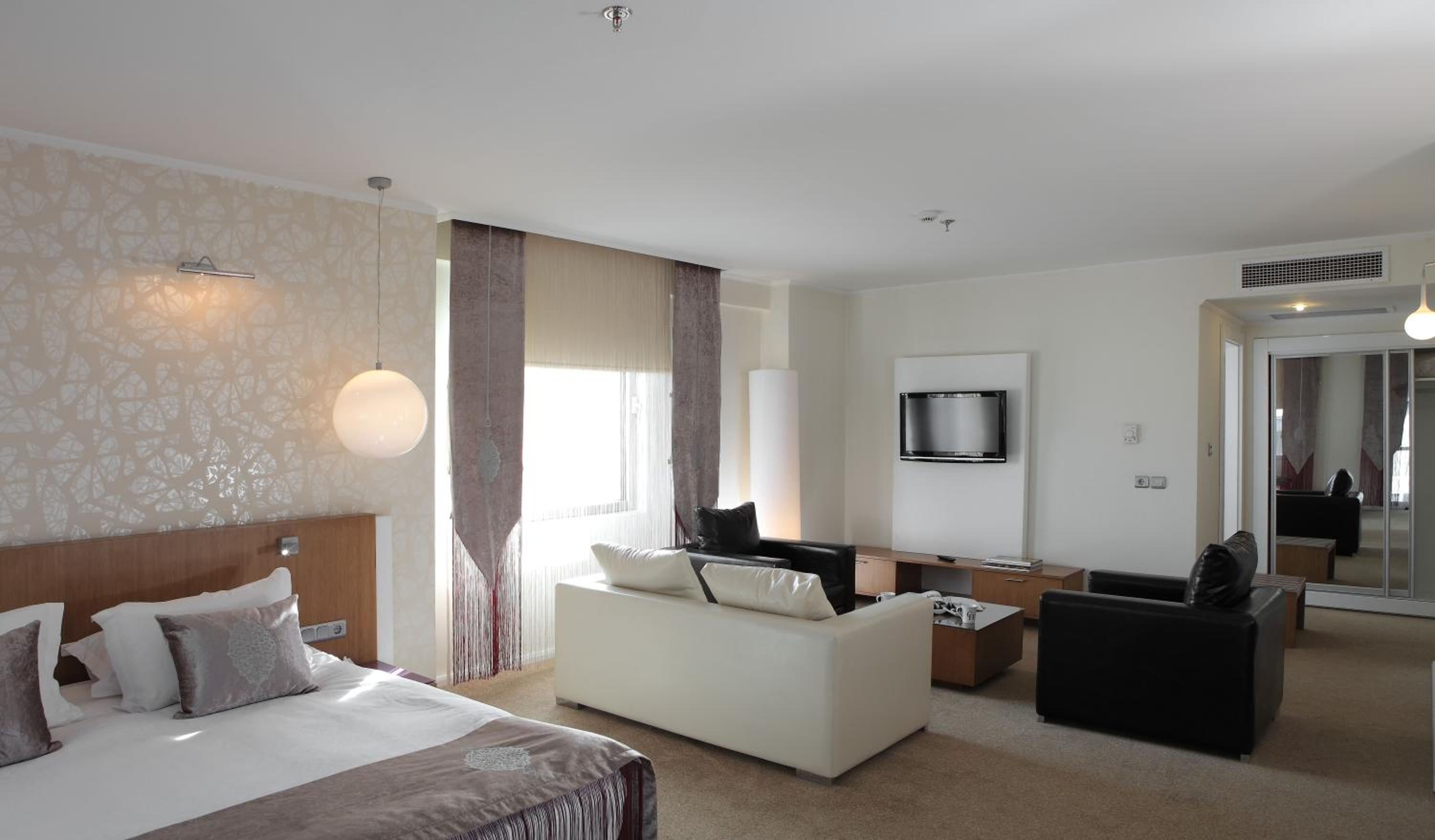 City Hotel Ankara - Image 14