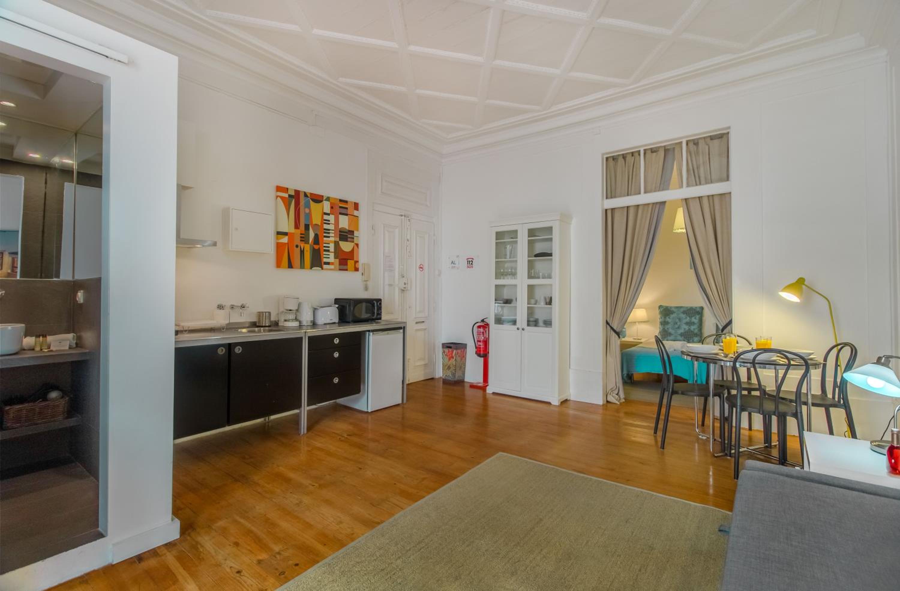 Chiado Balcony Apartment view 4