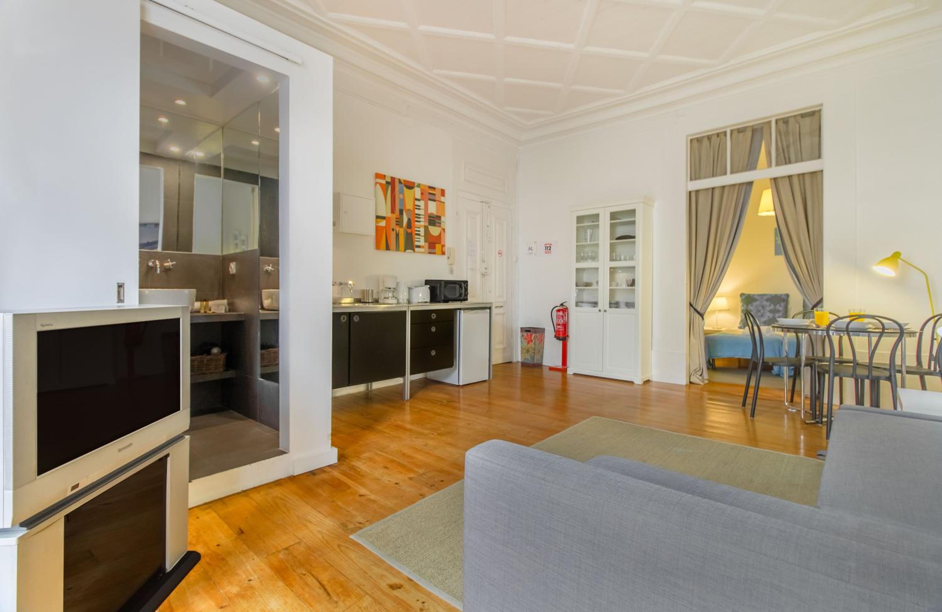 Chiado Balcony Apartment view 3