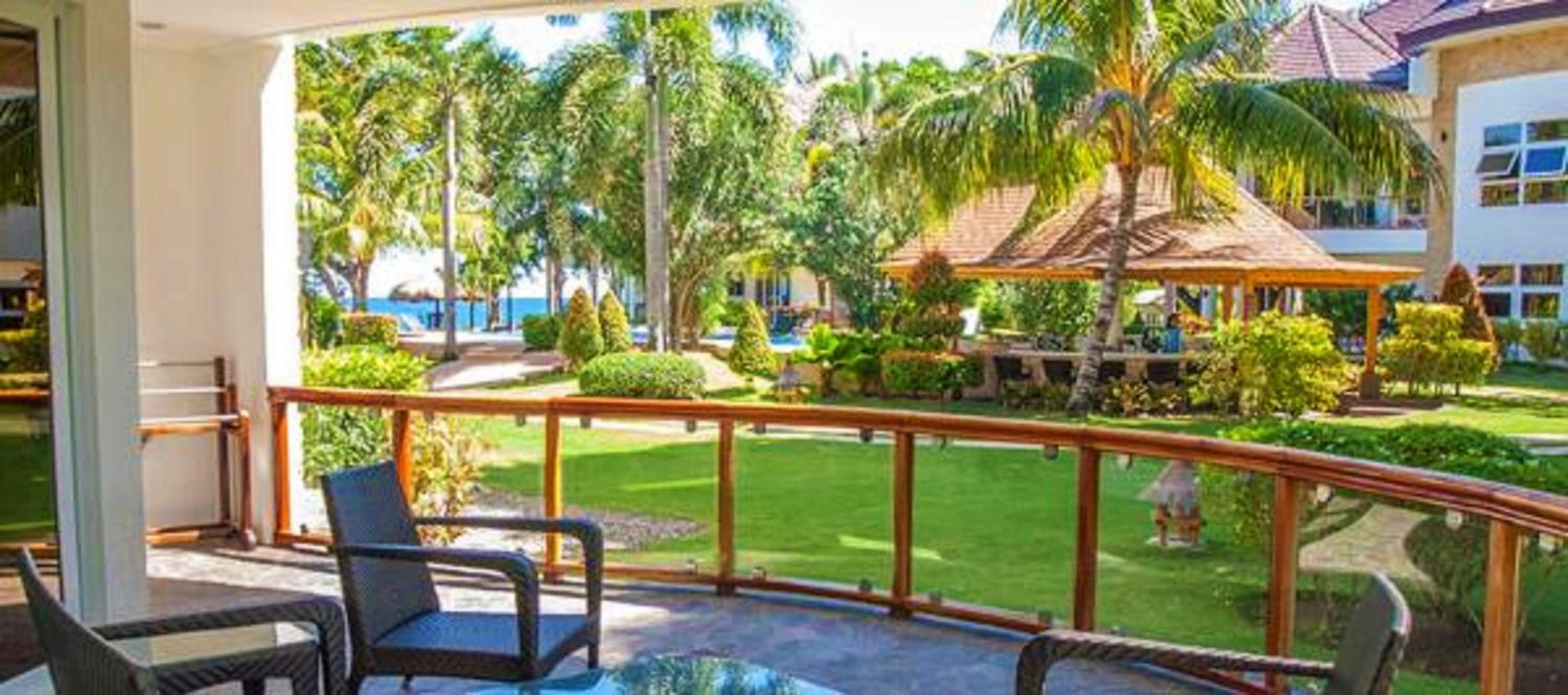 Vida Homes Condo Resort