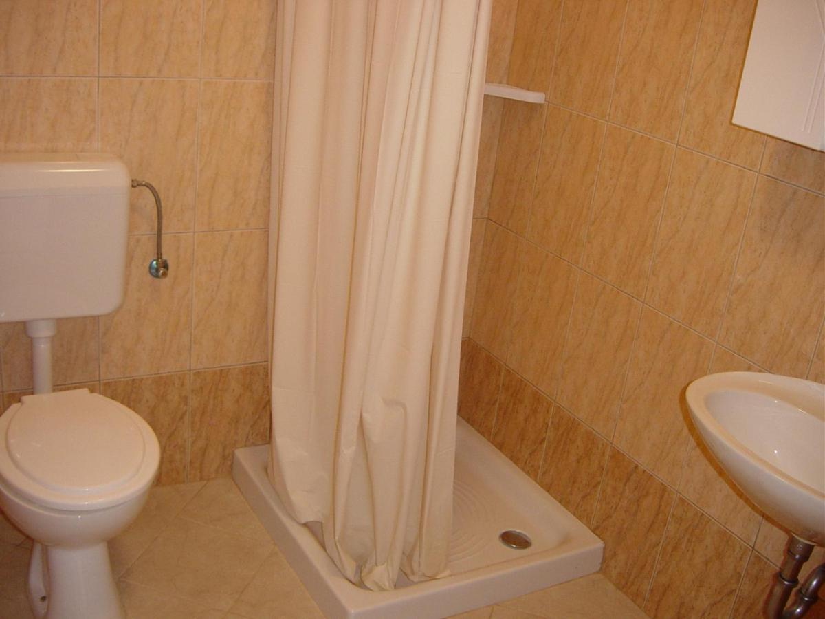 Photo 56