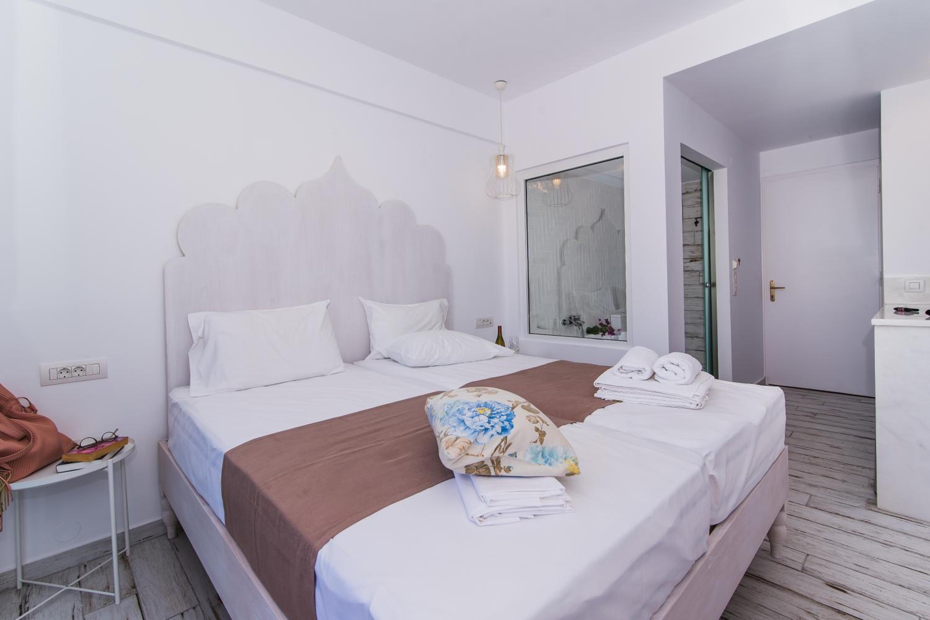 Stella Maria Hotel & Suites