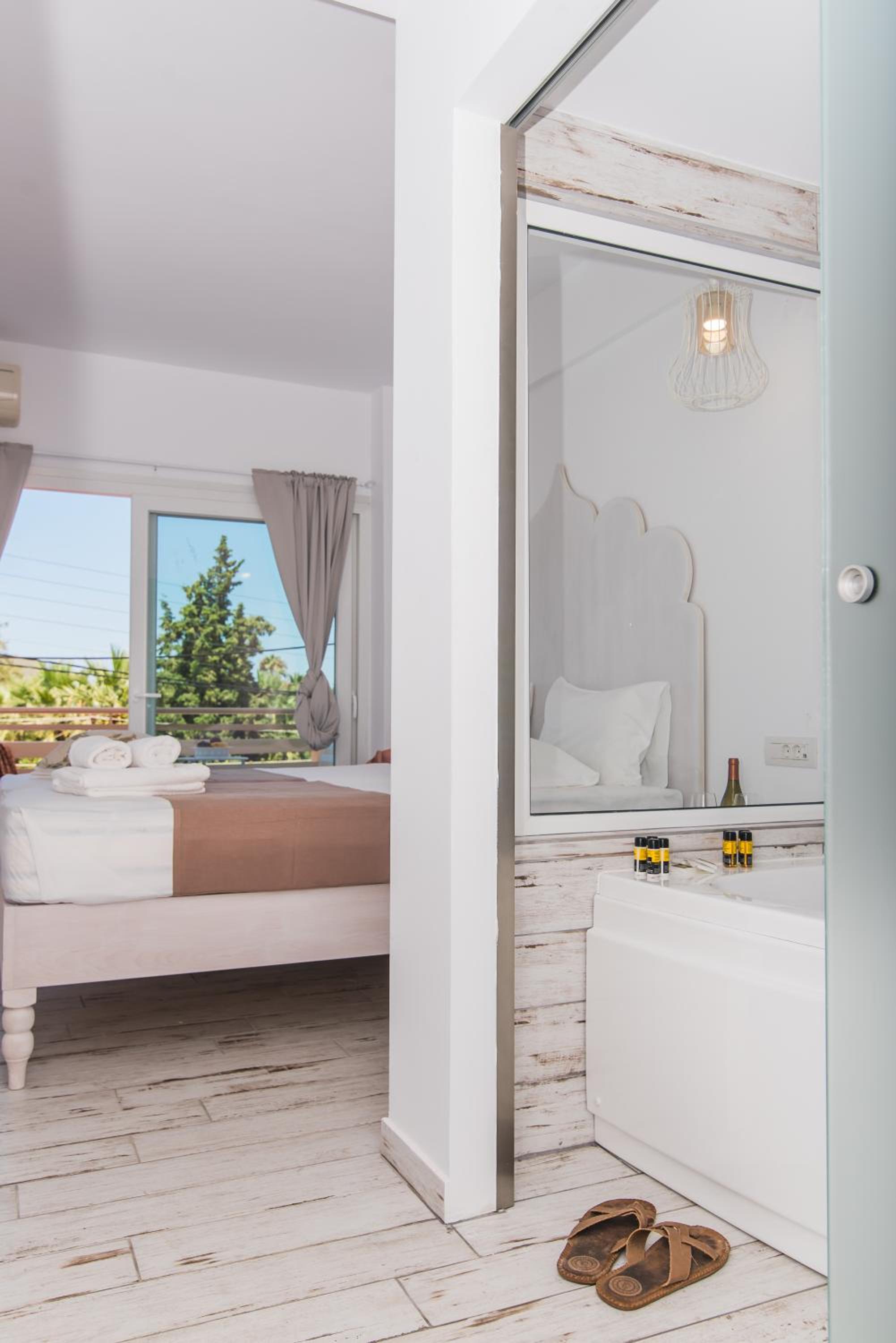 Stella Maria Hotel & Suites