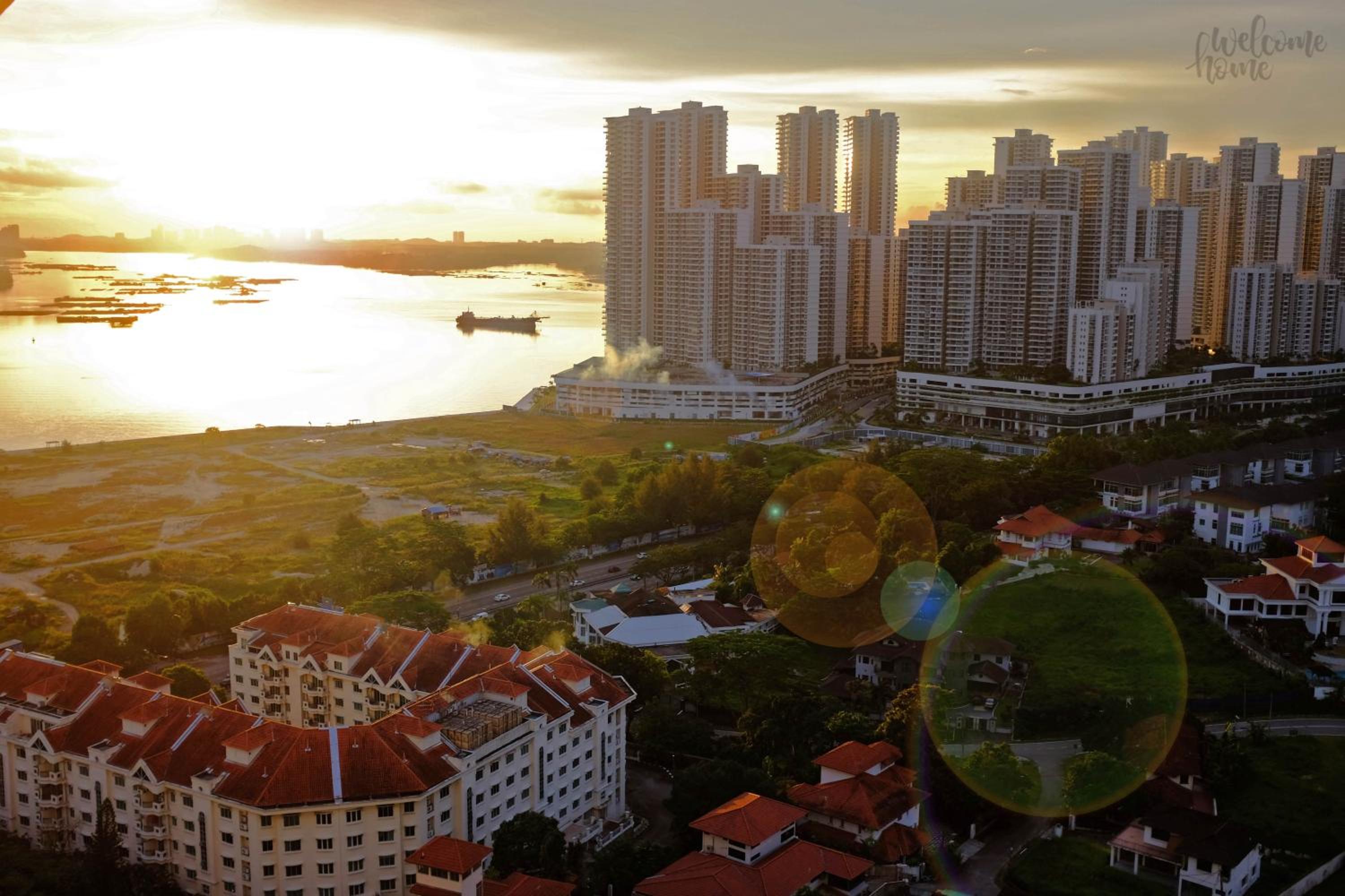 Paragon Residences Straits View Homestay by WELCOME HOME