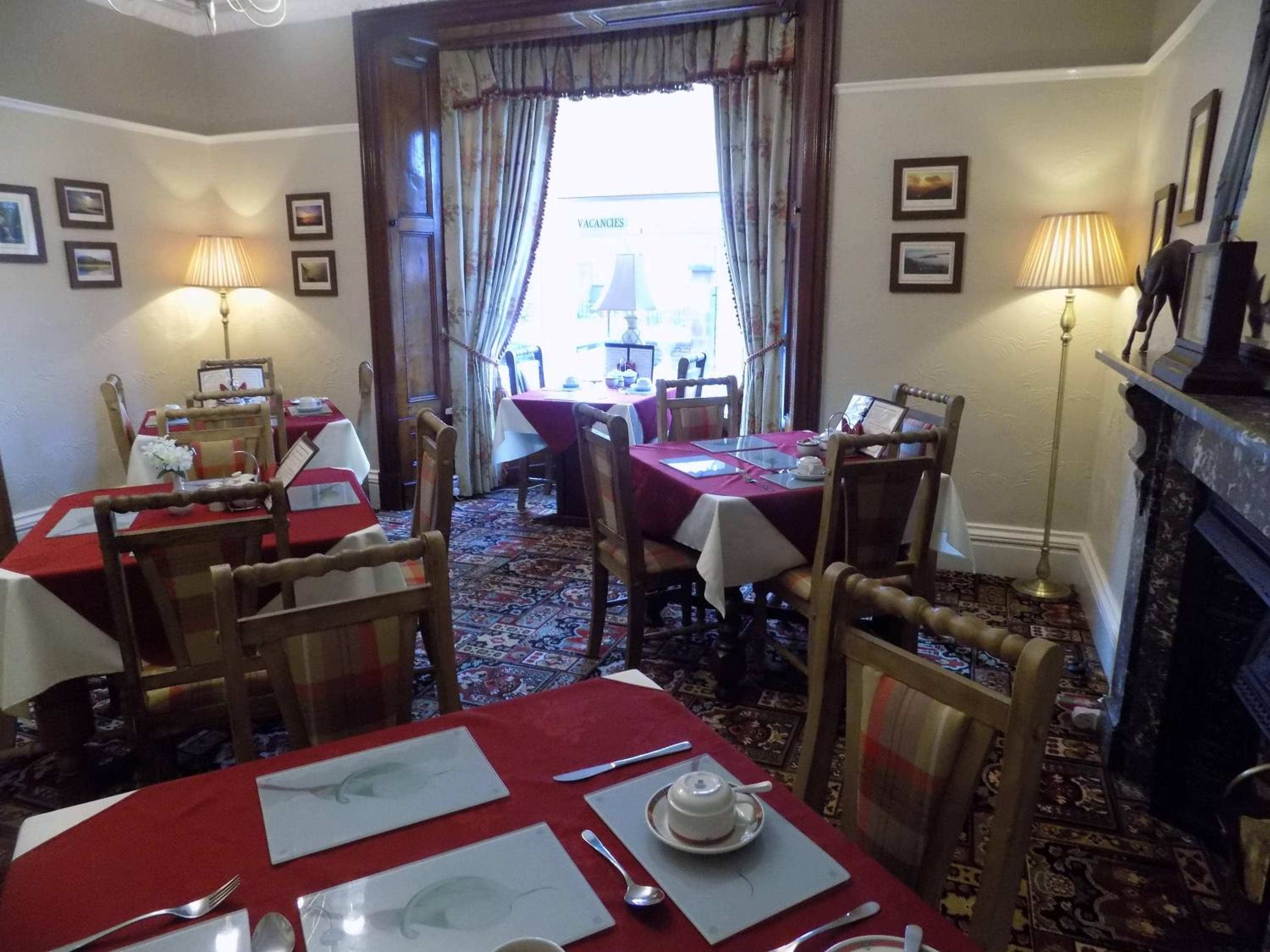 Penrith Vacations - Glendale Guest House - Property Image 2